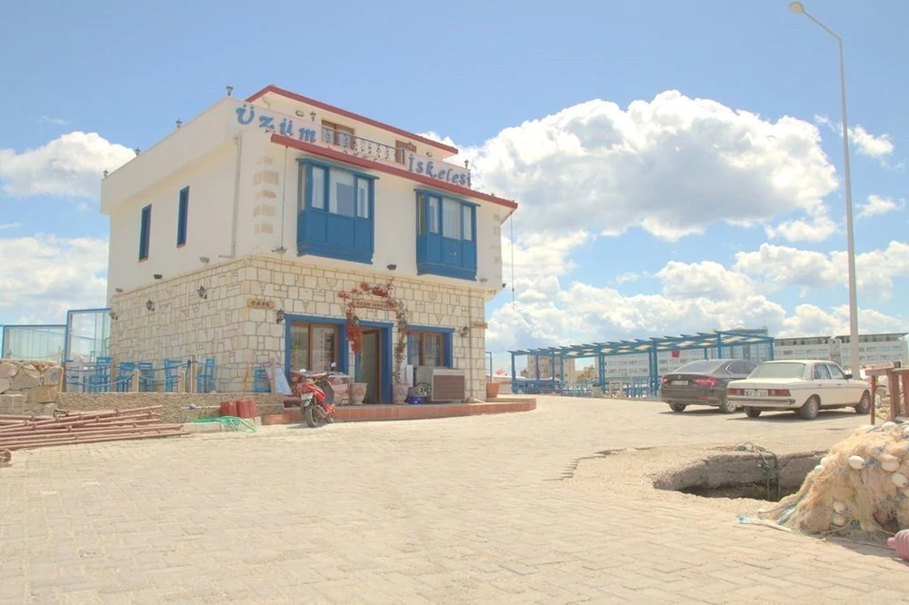 Üzüm Iskelesi