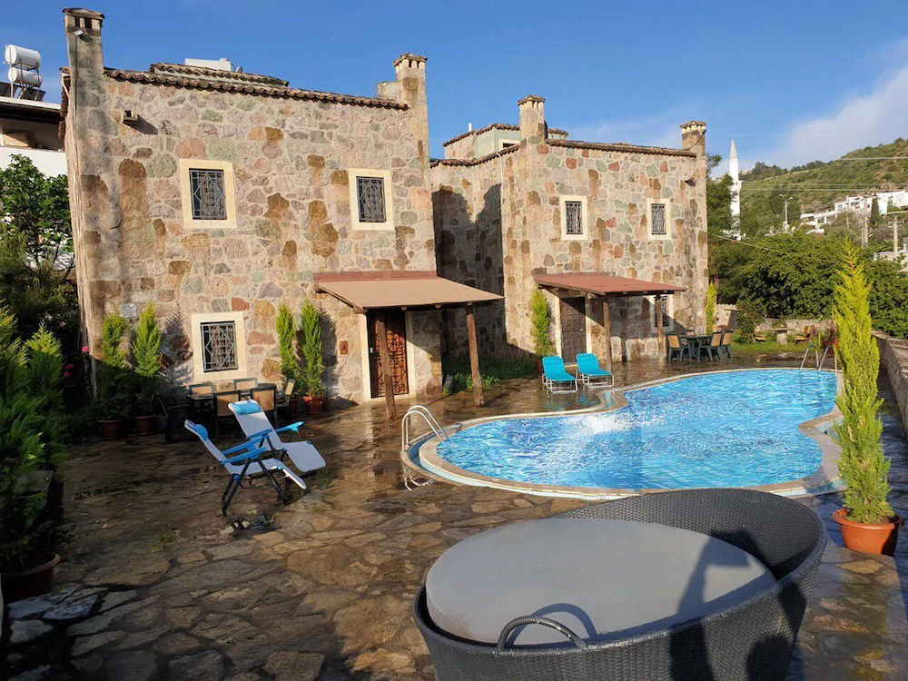 Baskin's Stone Houses