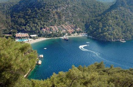 Hillside Beach Club