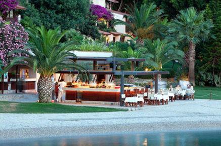 Hillside Beach Club