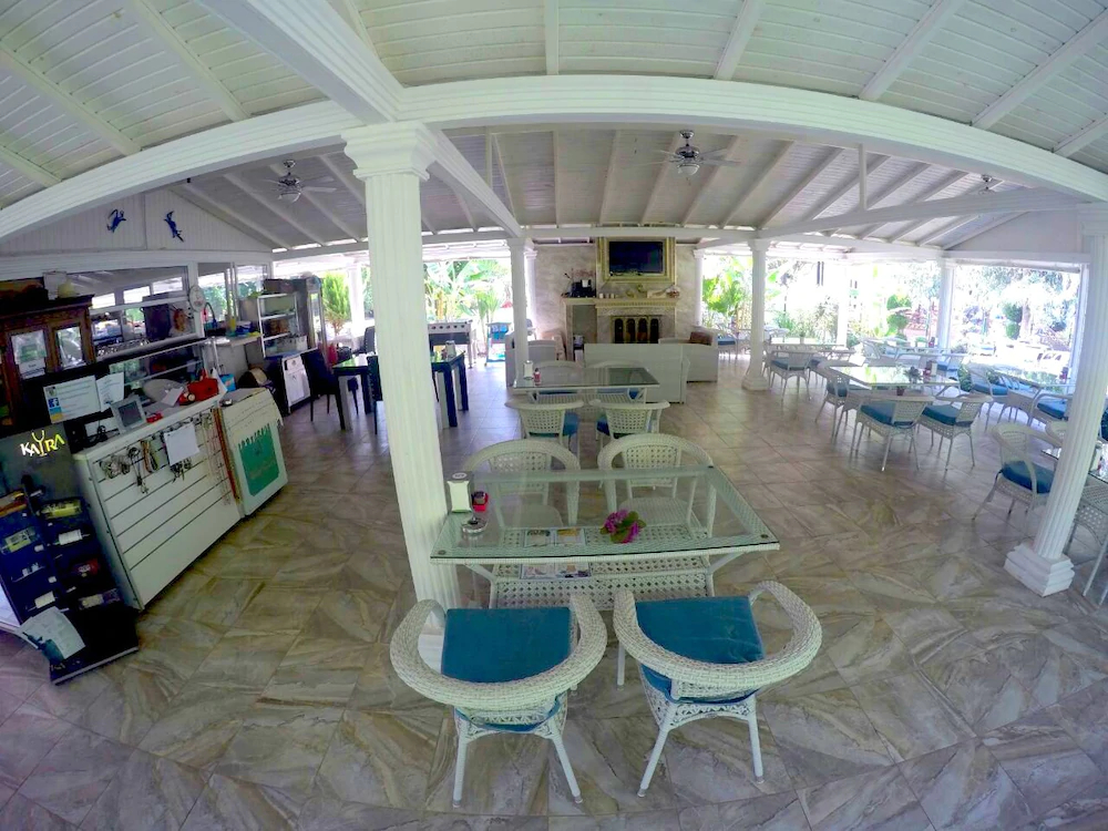 Mavi Yengec Restaurant & Bungalows