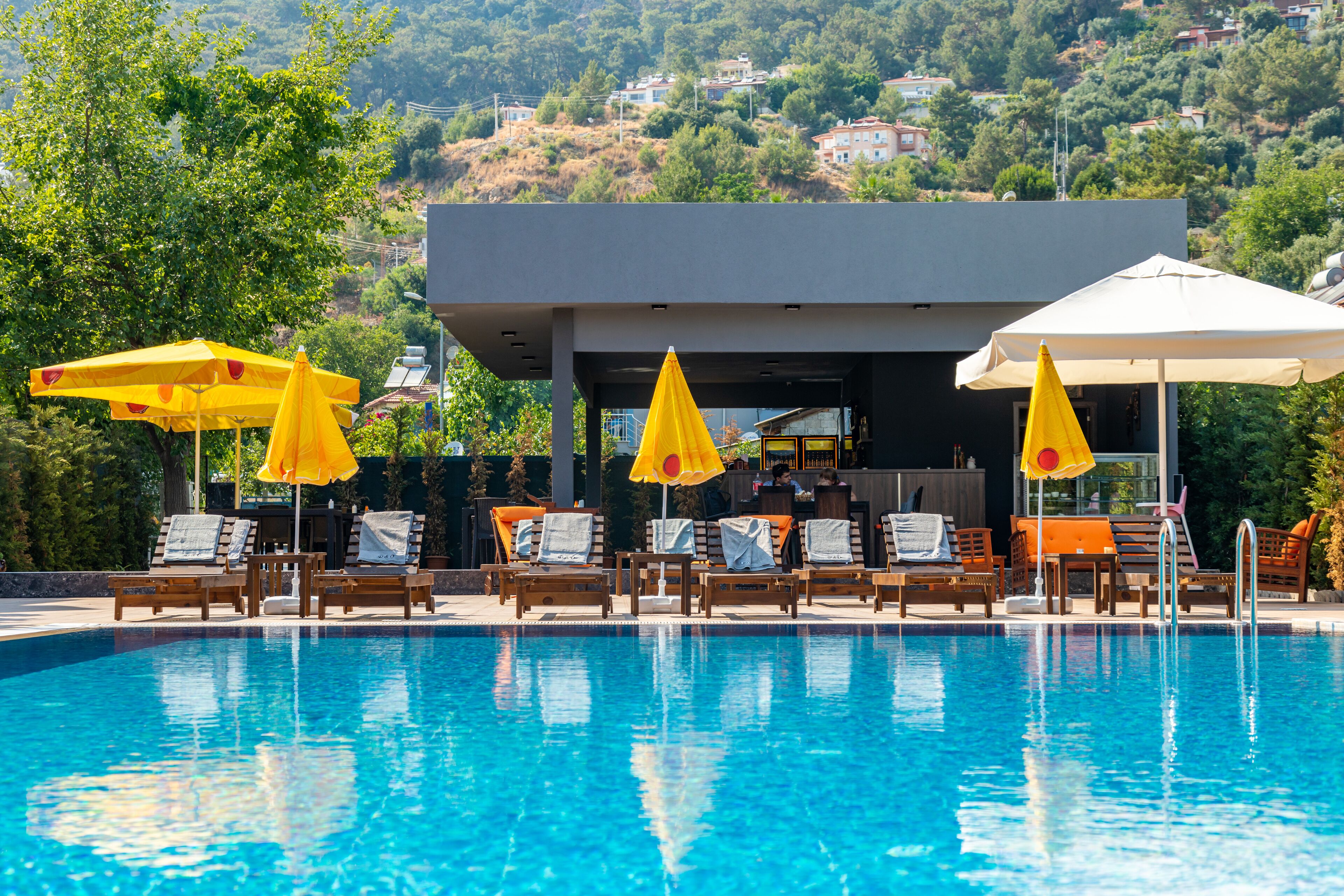 Deniz Otel