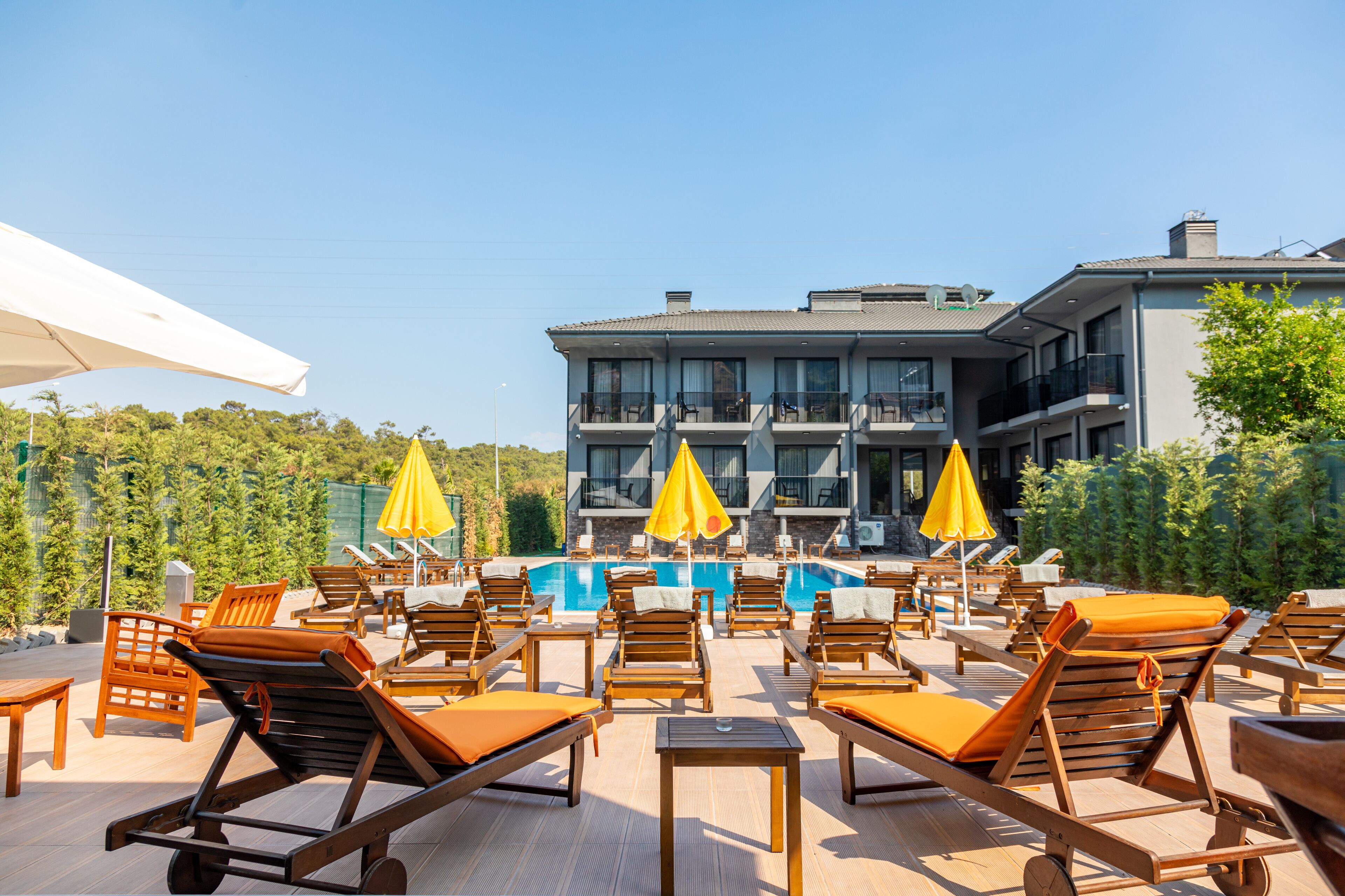 Deniz Otel