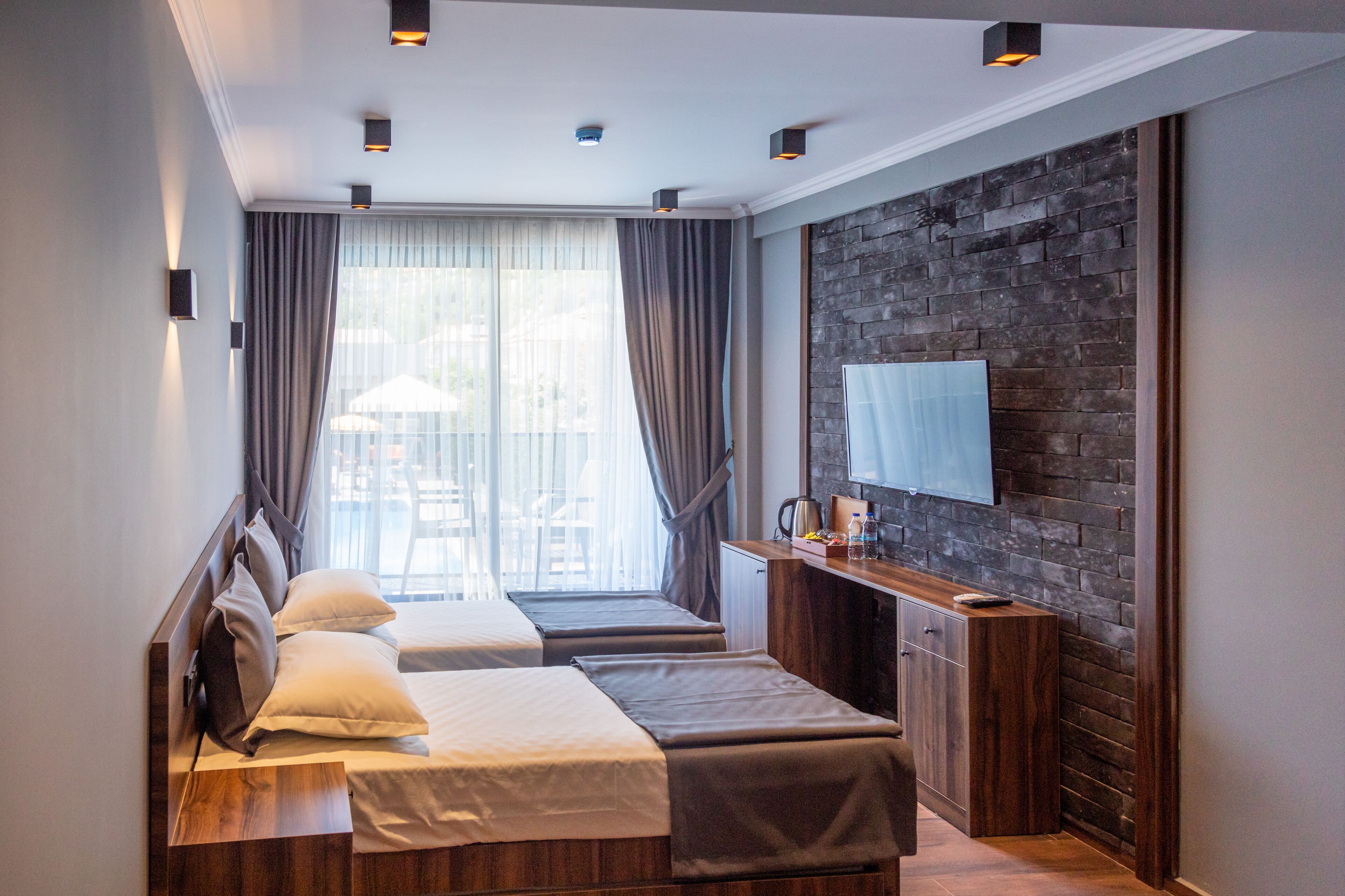 Deniz Otel