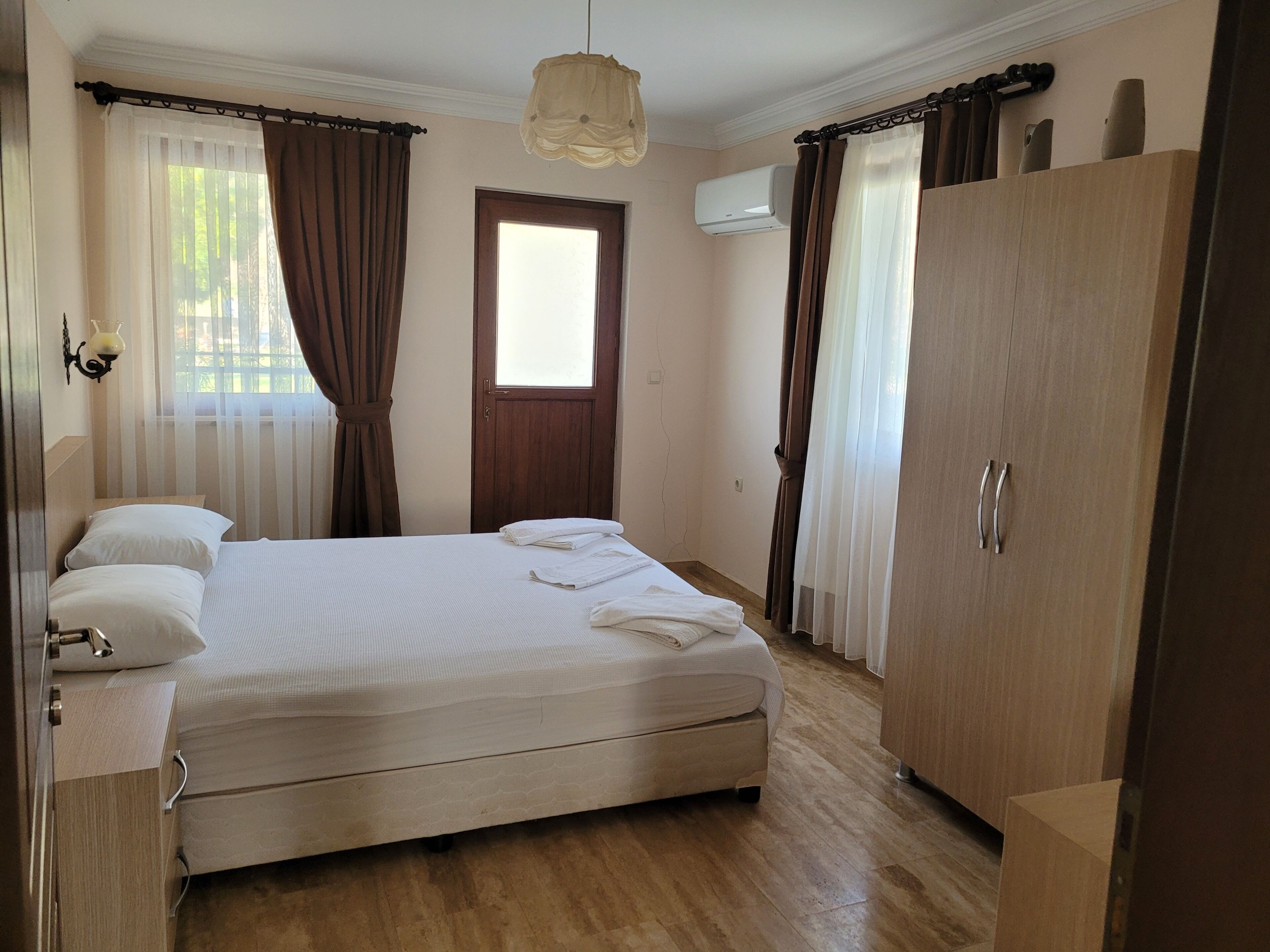 Oasis Apart Hotel