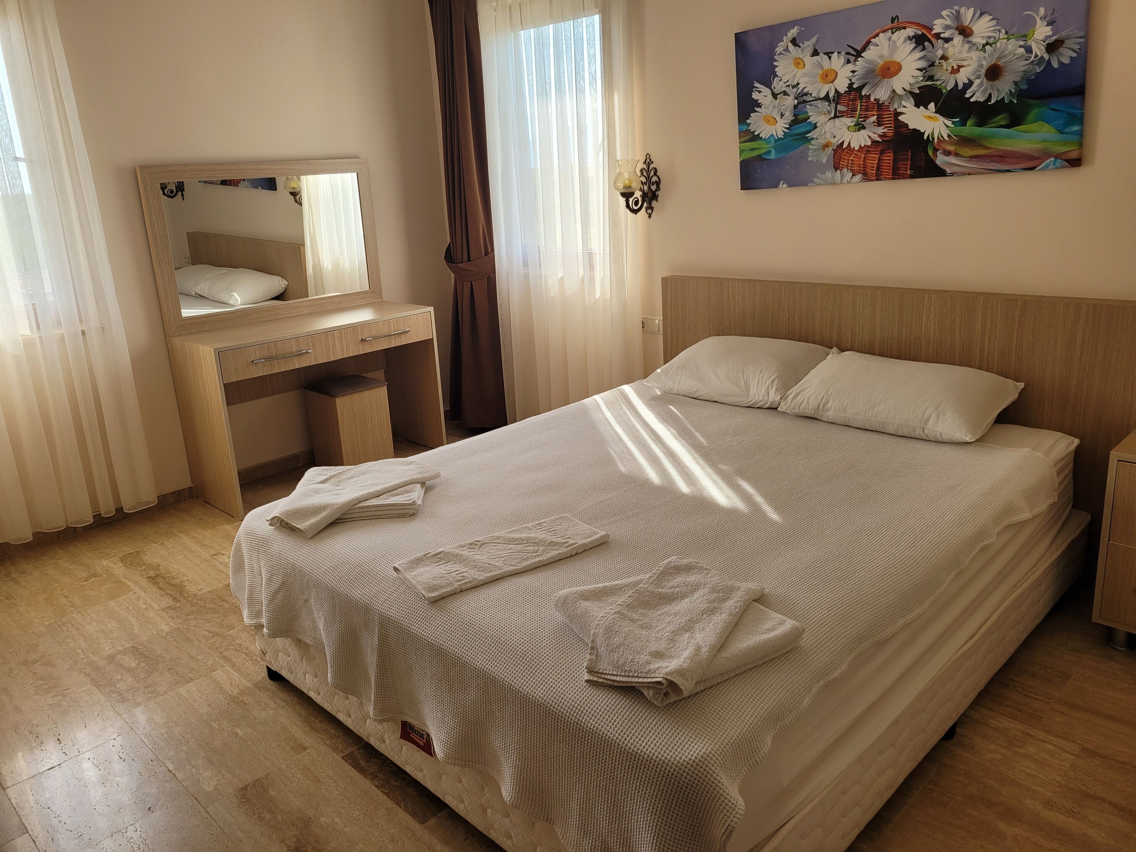 Oasis Apart Hotel