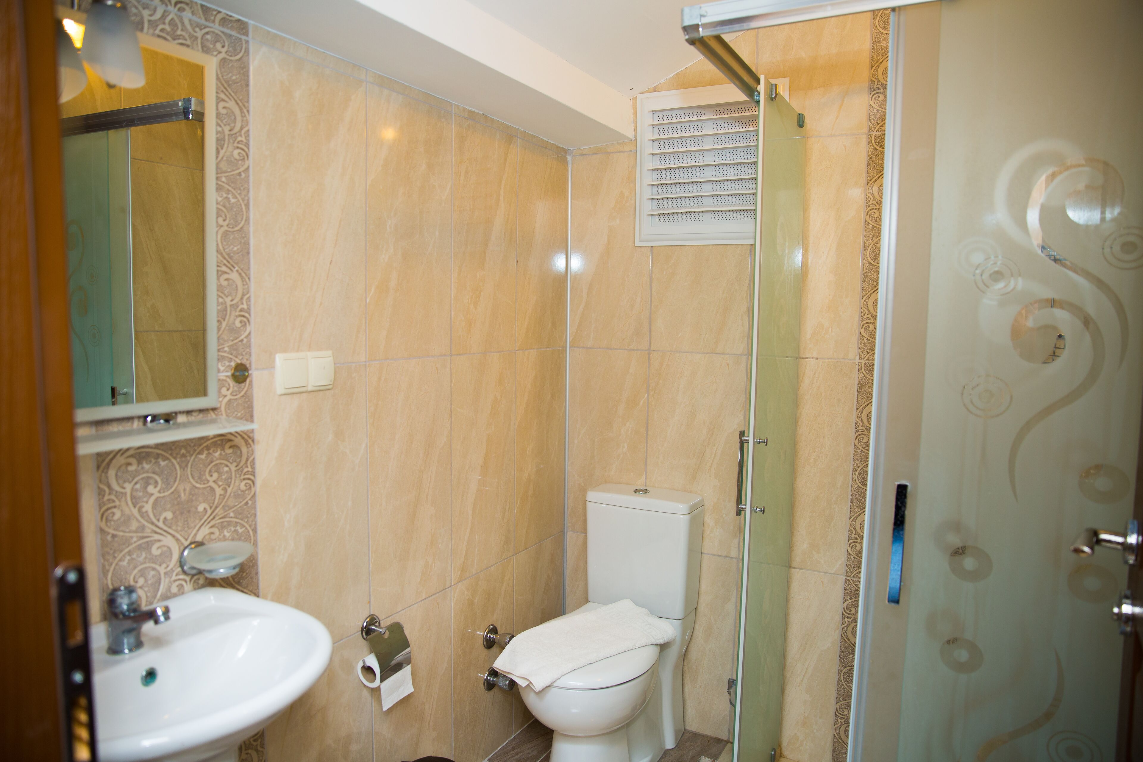 Oasis Apart Hotel