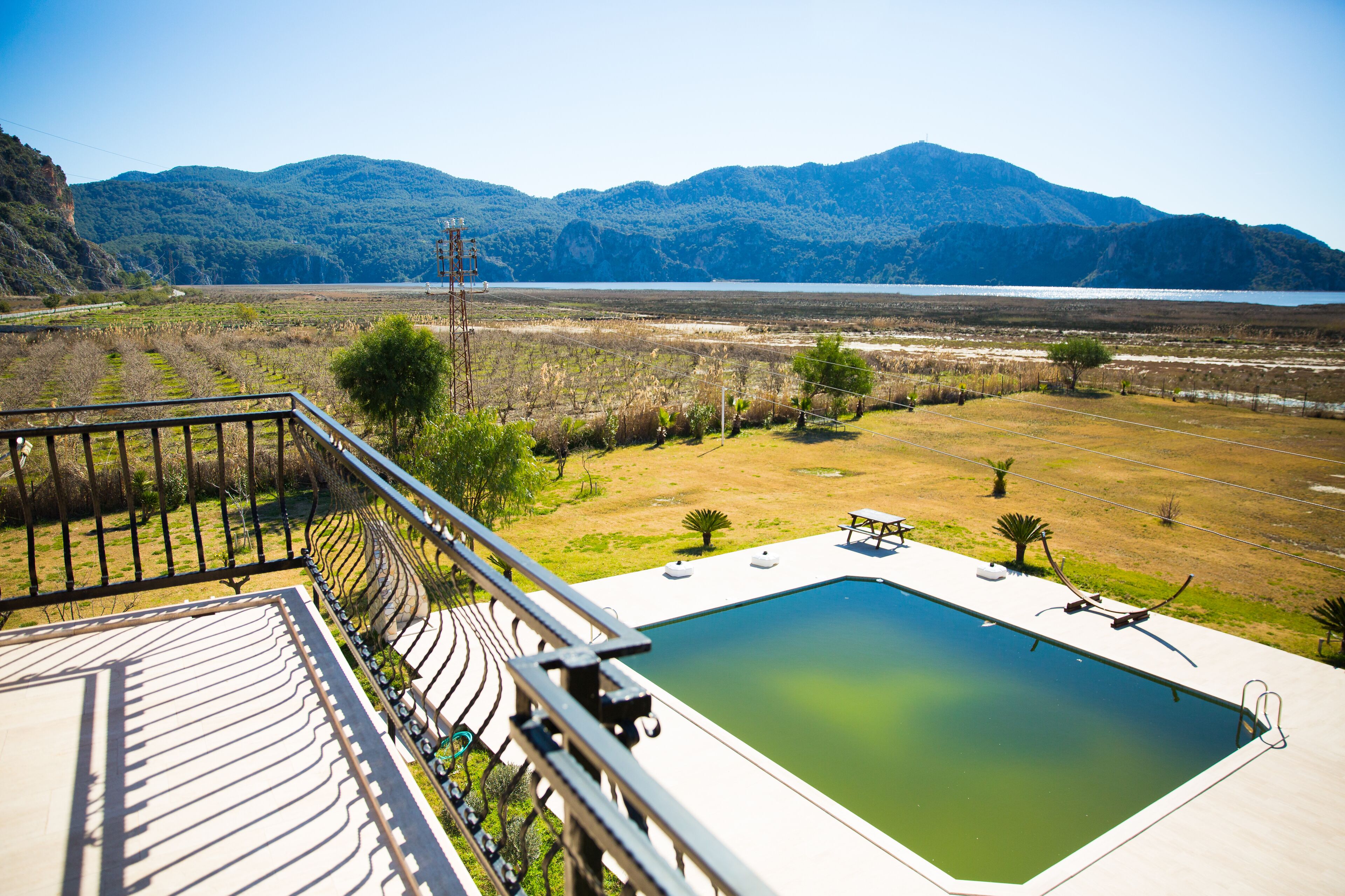 Oasis Apart Hotel