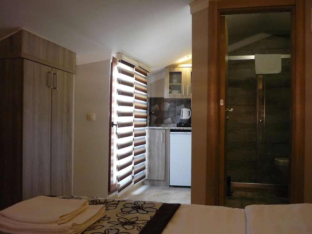 Street 61 Studio Hotel