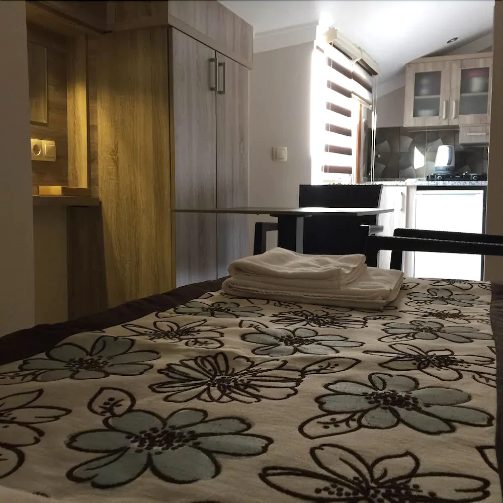 Street 61 Studio Hotel
