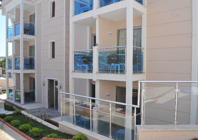 AES Club Hotel