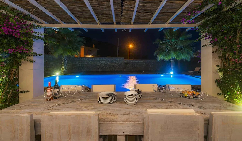Fours Seasons Villa 7