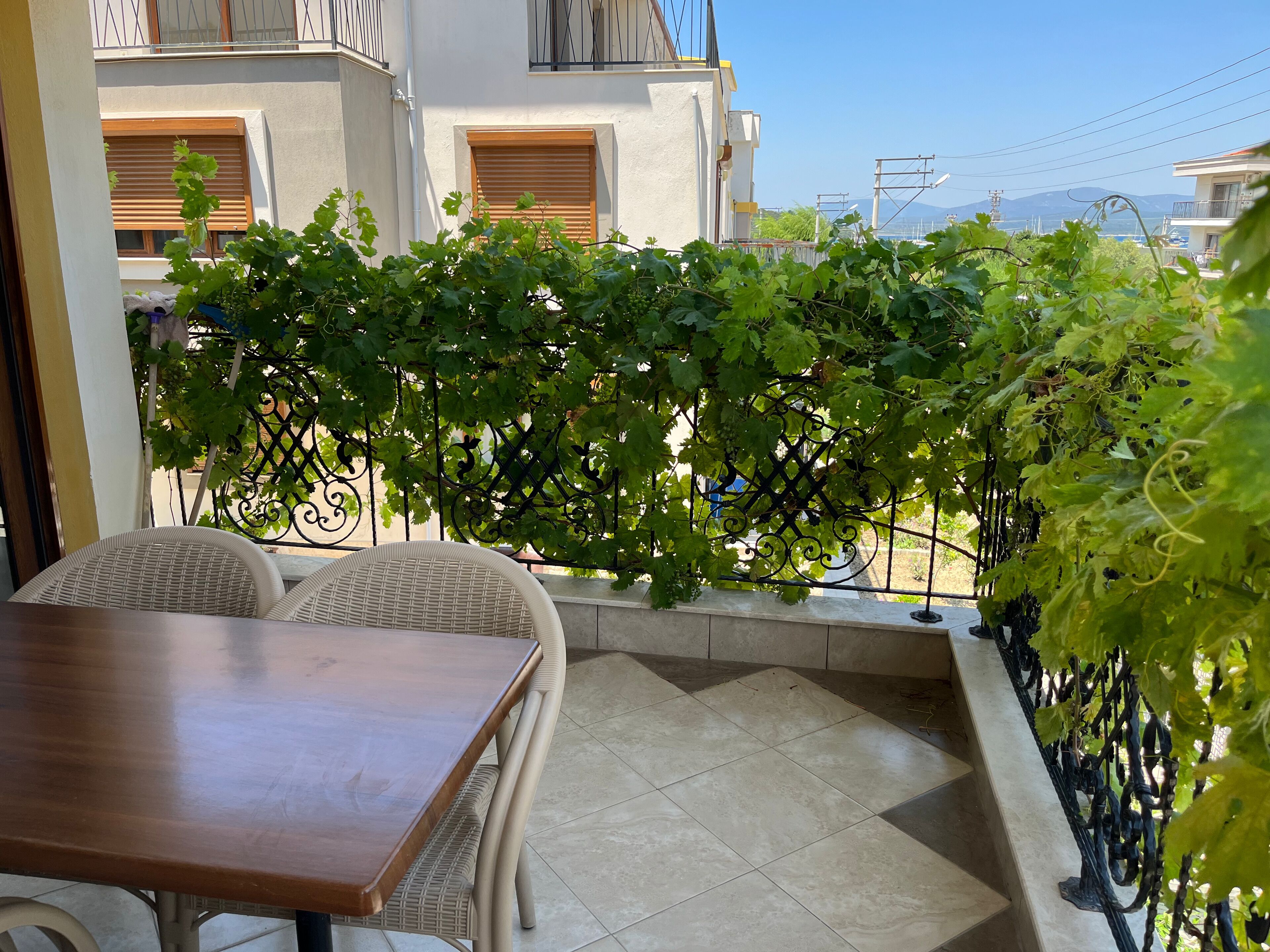 Teos Inn Holiday Apartments