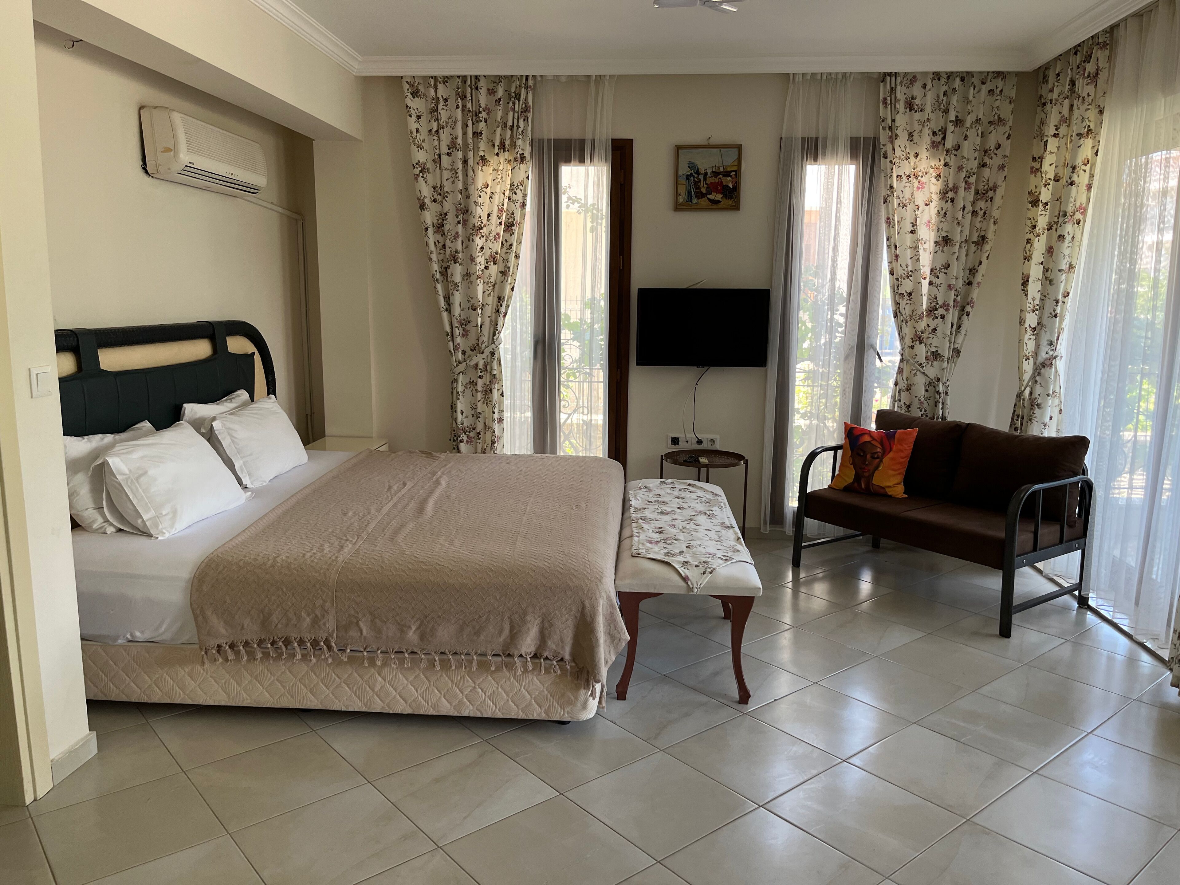 Teos Inn Holiday Apartments