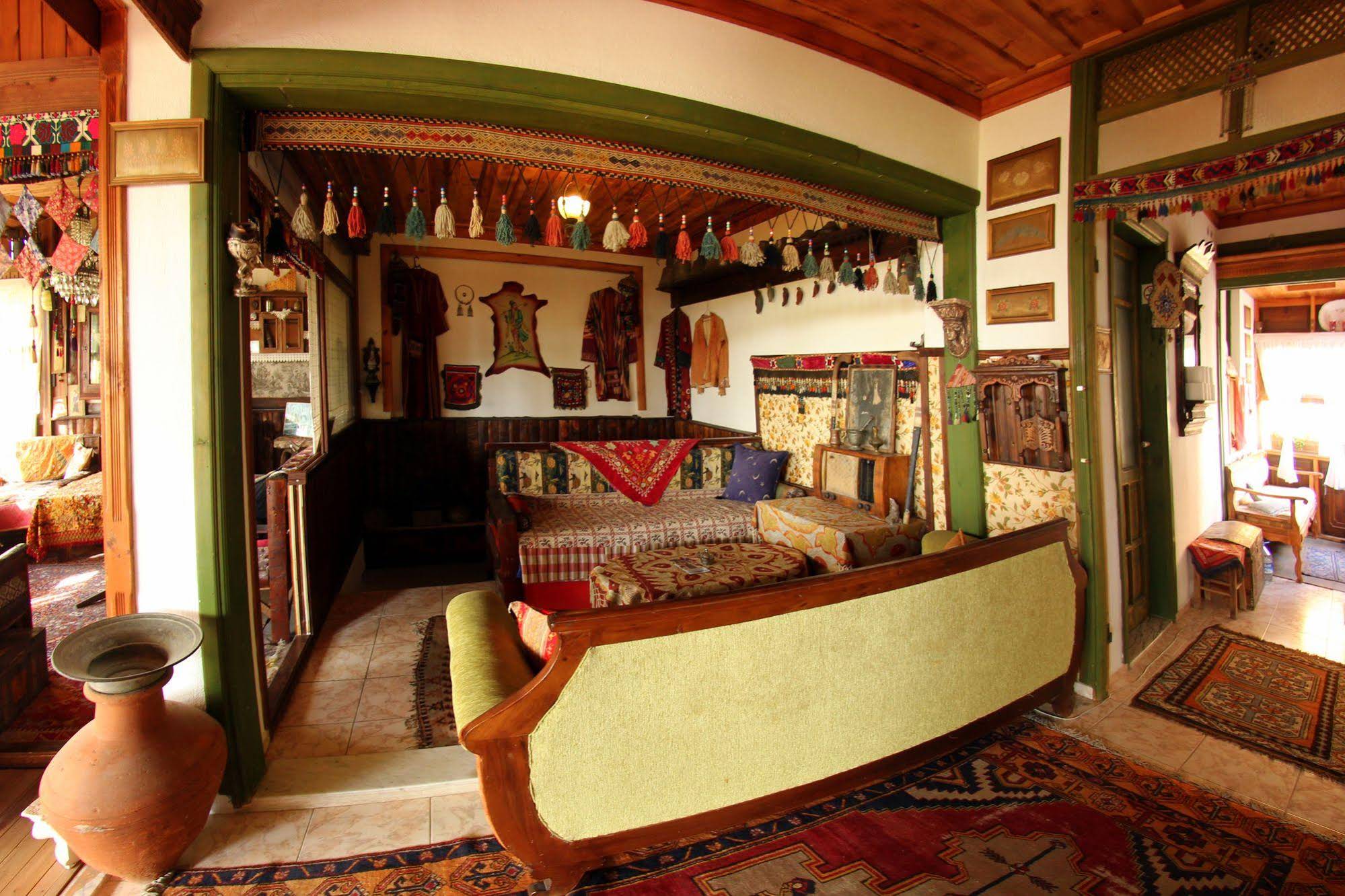 Homeros Pension & Guesthouse