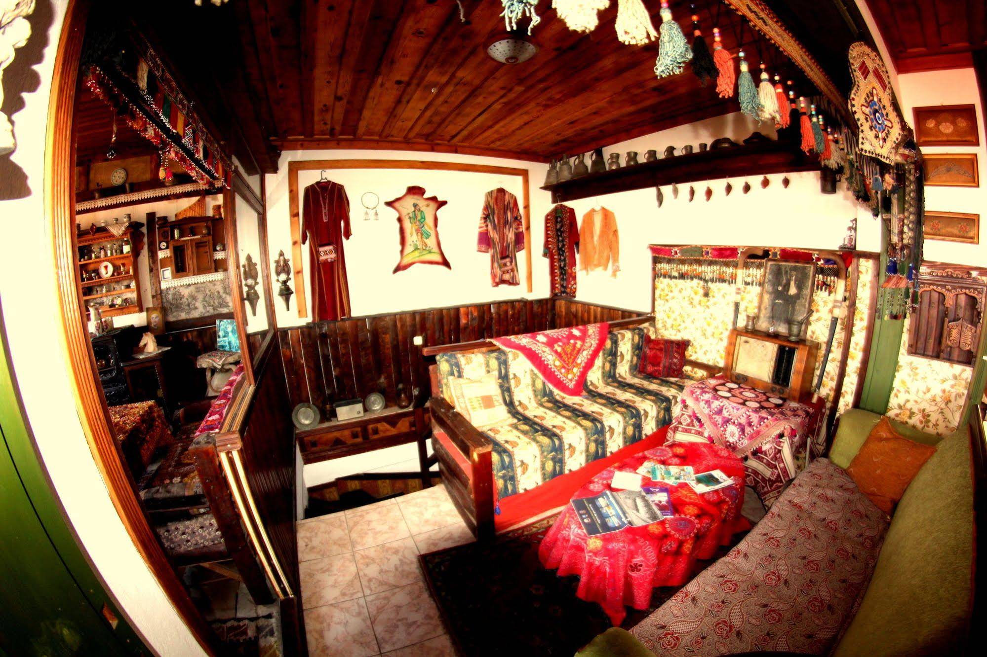 Homeros Pension & Guesthouse