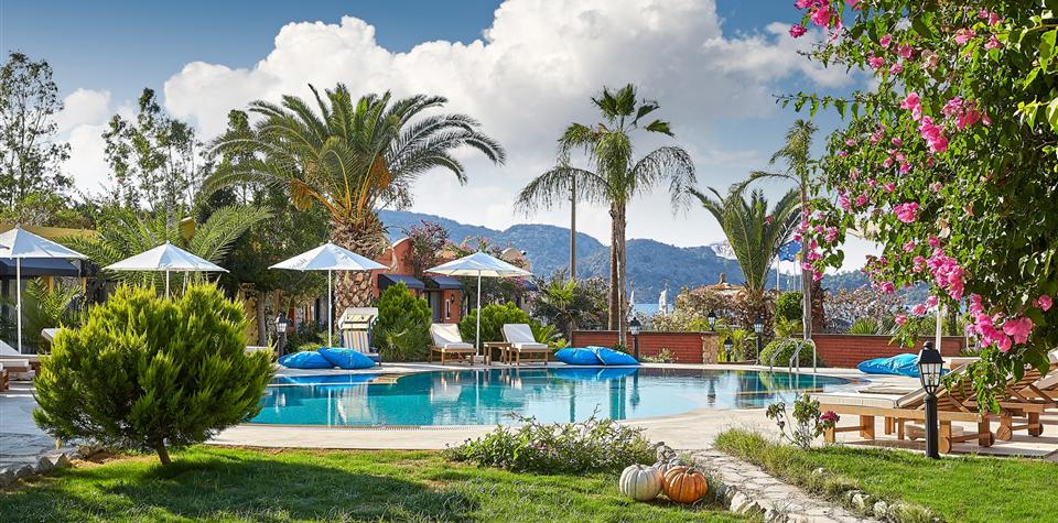 Fi Light Solto Boutique Beach