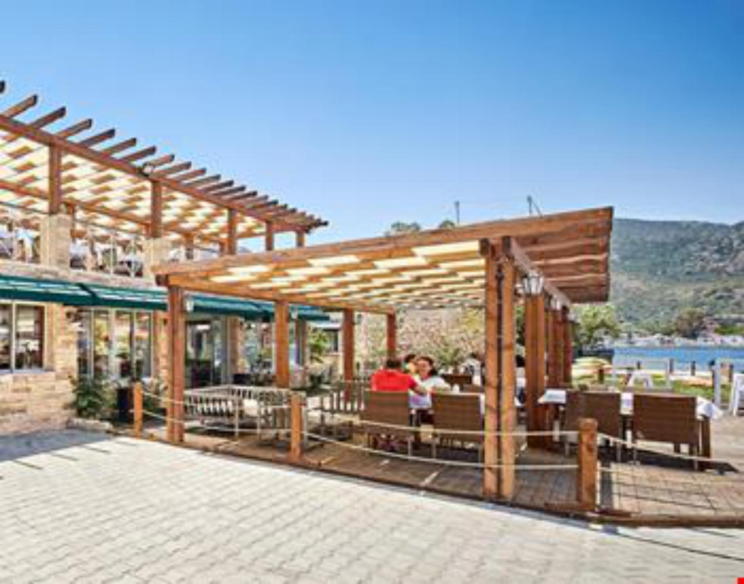 Fi Light Solto Boutique Beach