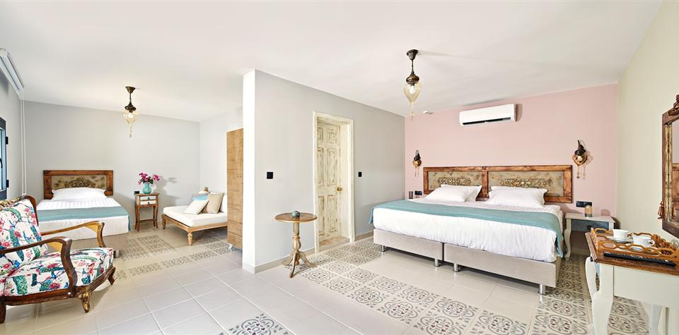 Fi Light Solto Boutique Beach