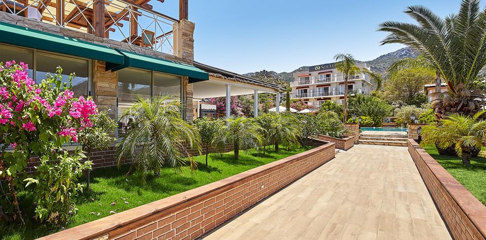 Fi Light Solto Boutique Beach