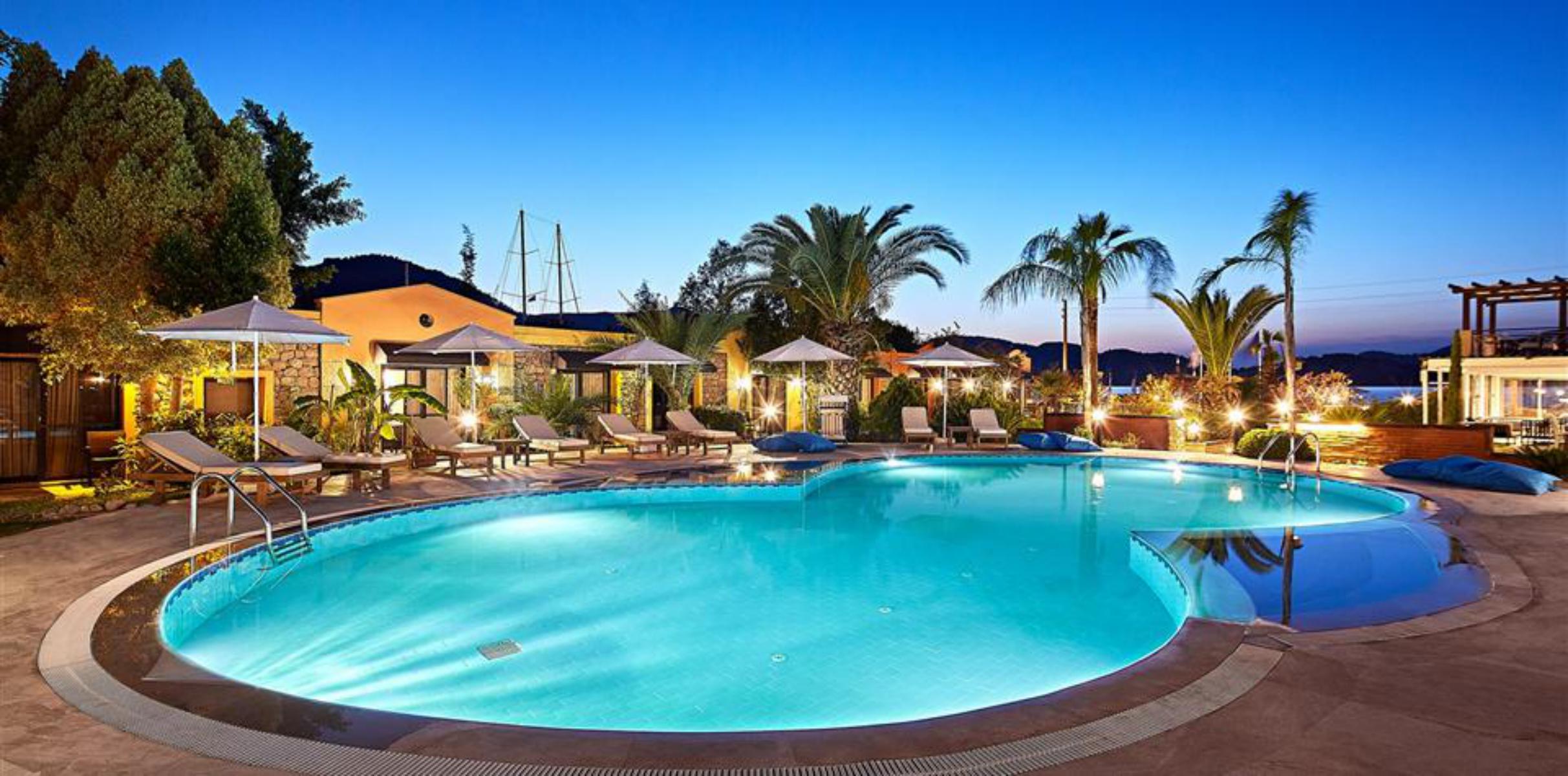 Fi Light Solto Boutique Beach