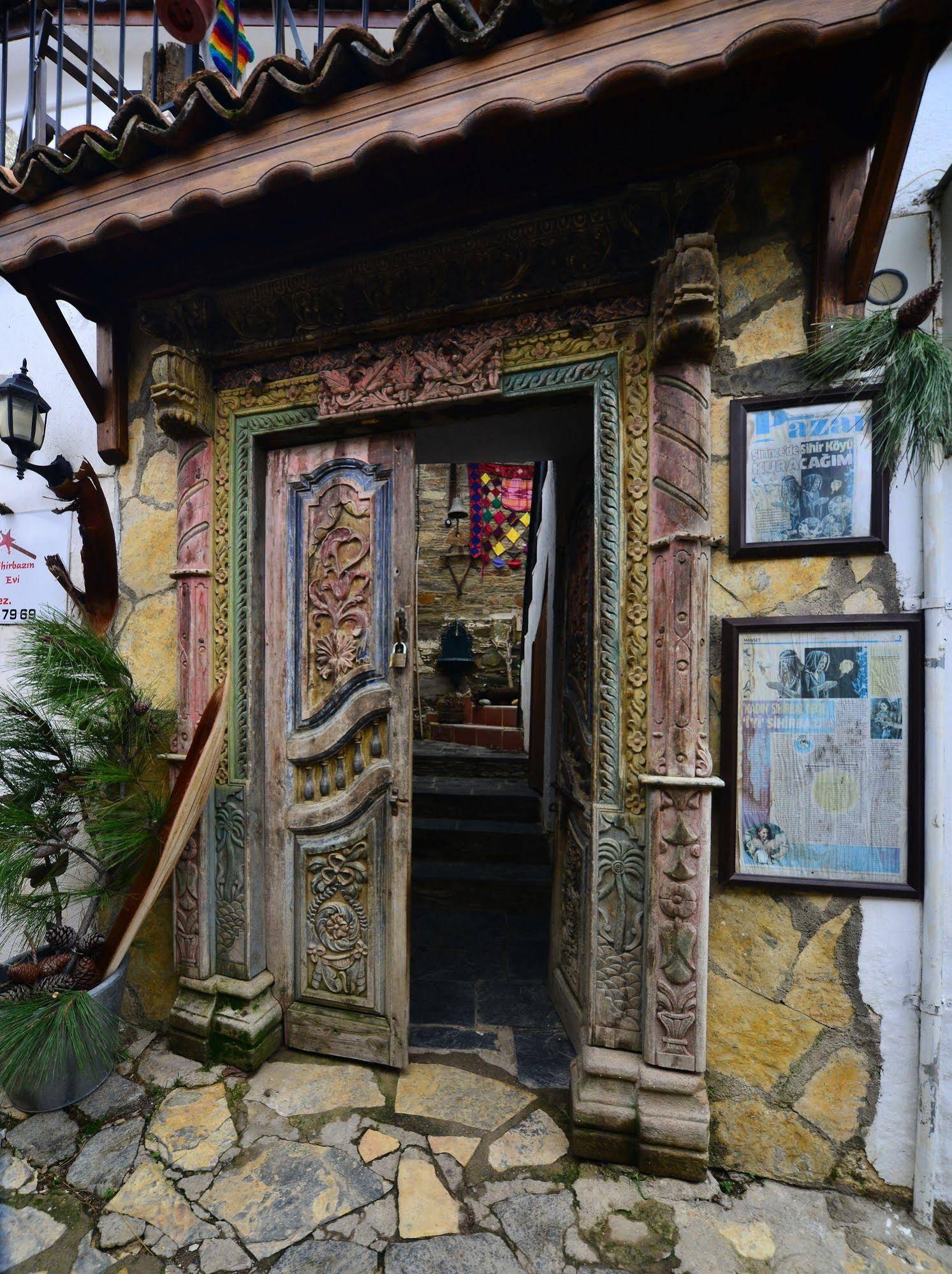 Sihirbazin Evi