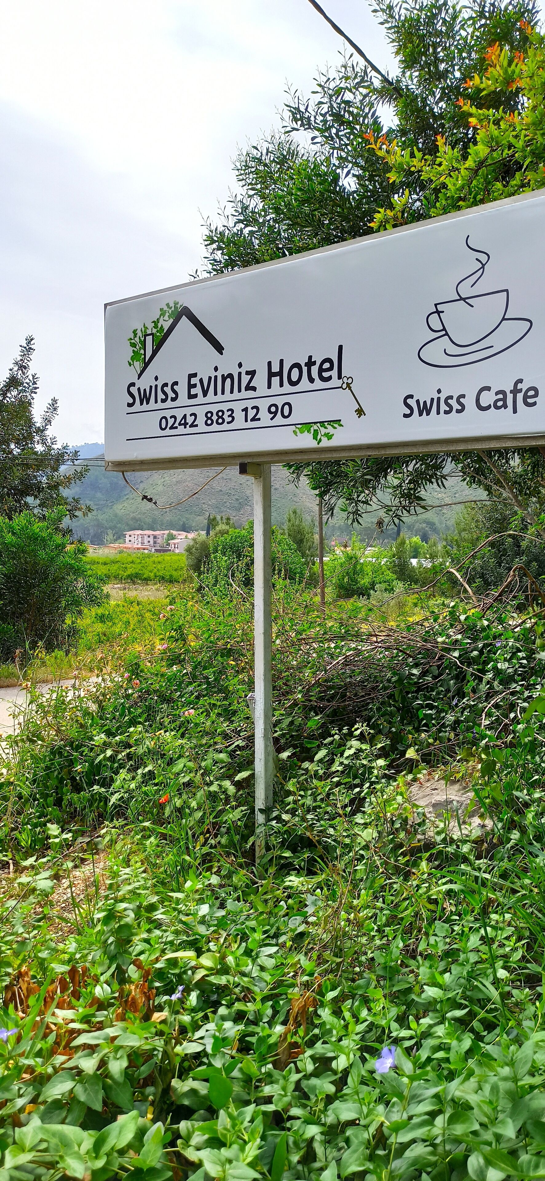Swiss Eviniz Hotel