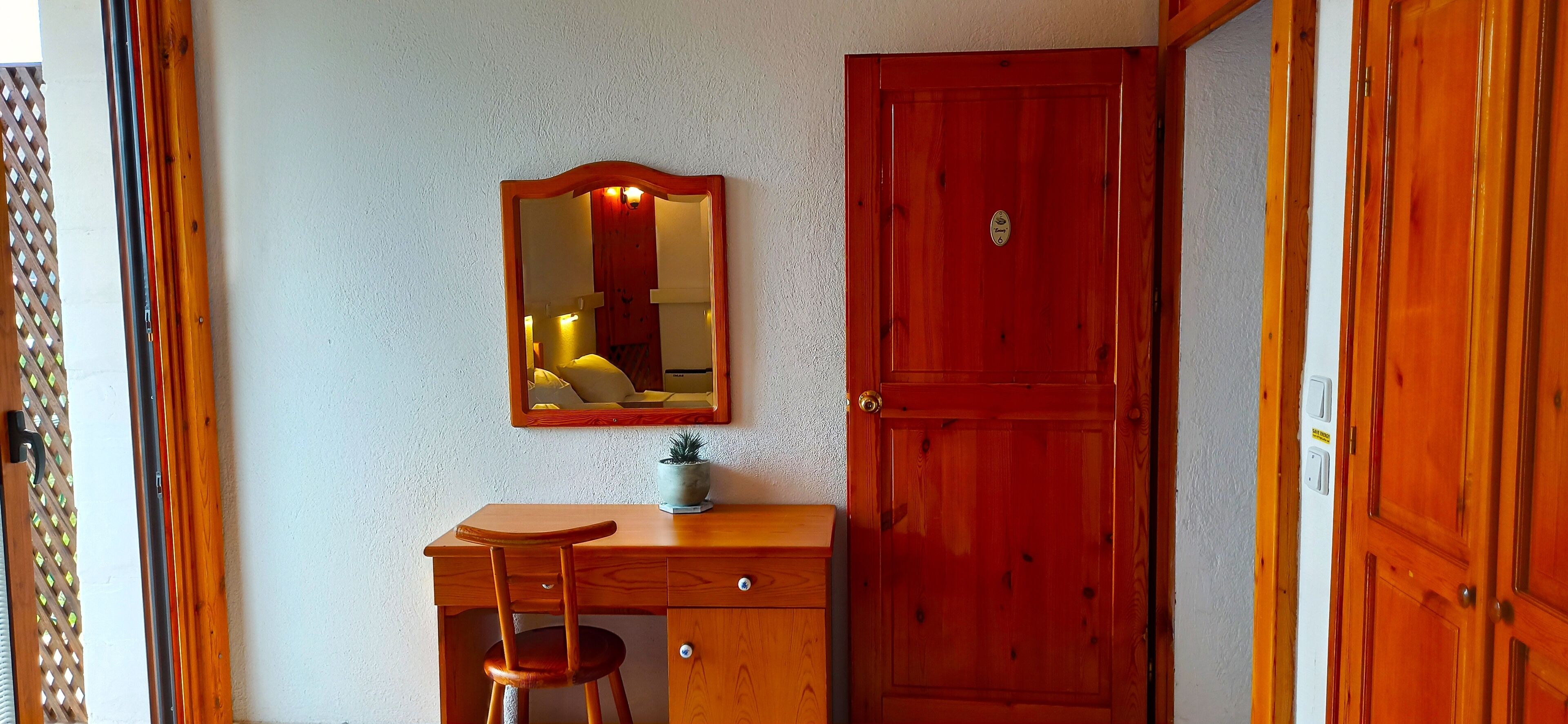 Swiss Eviniz Hotel