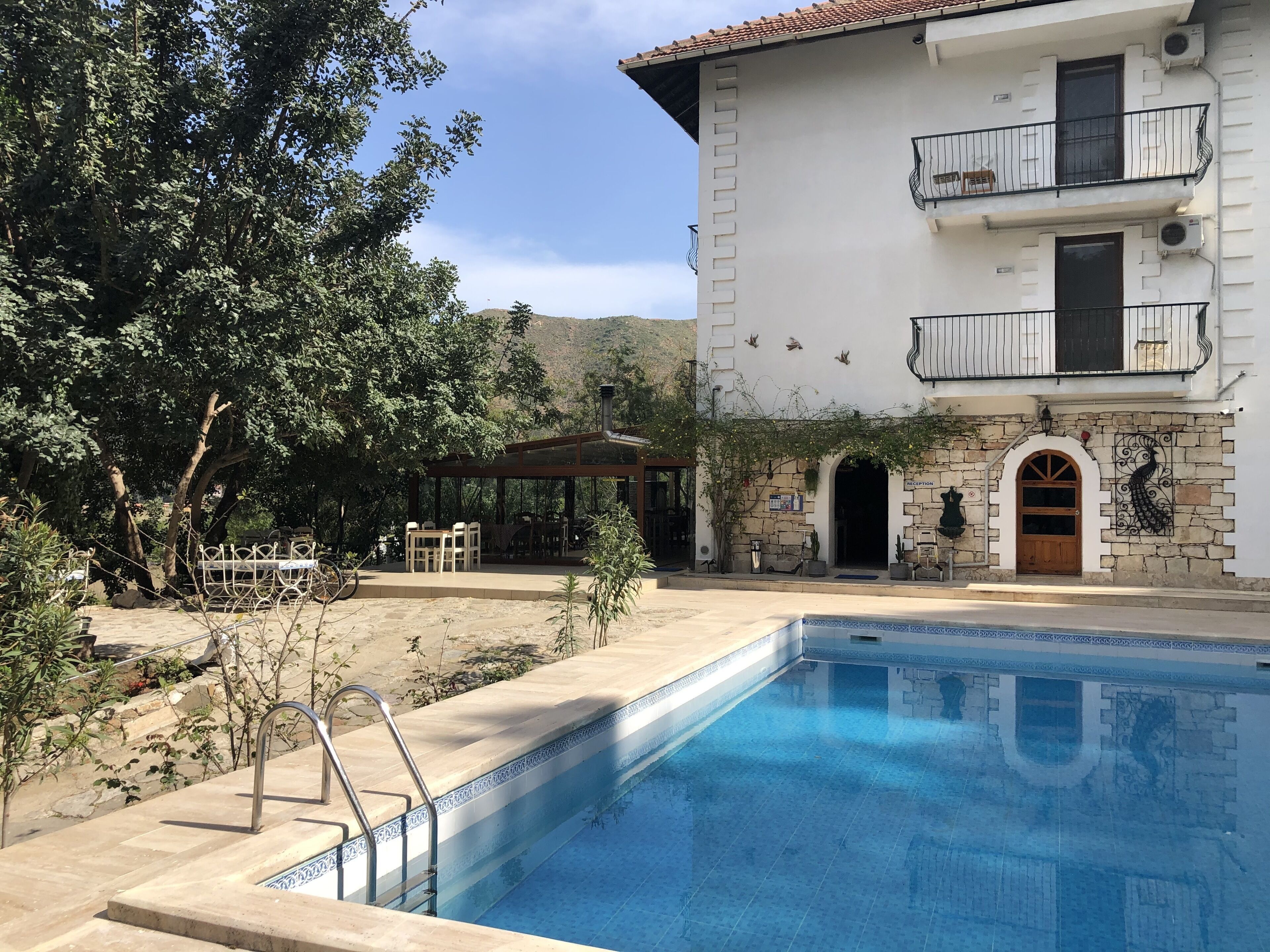 Swiss Eviniz Hotel