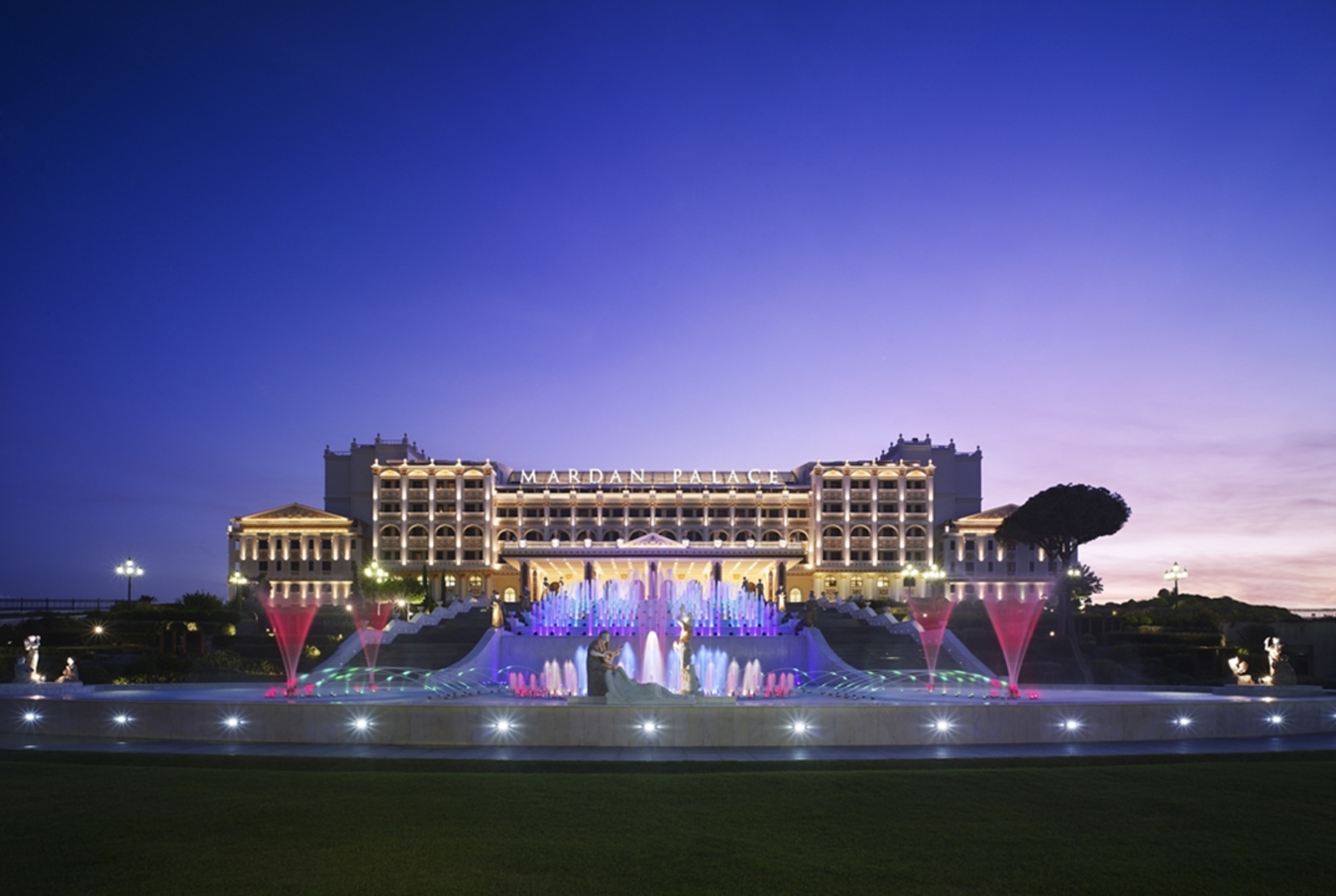 Titanic Mardan Palace