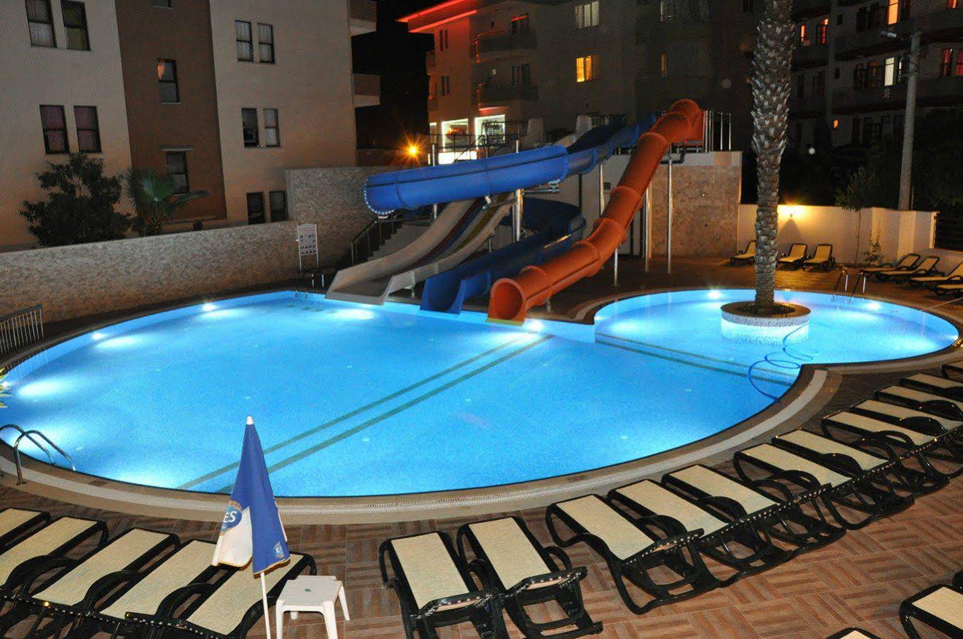 Almera Apart Hotel