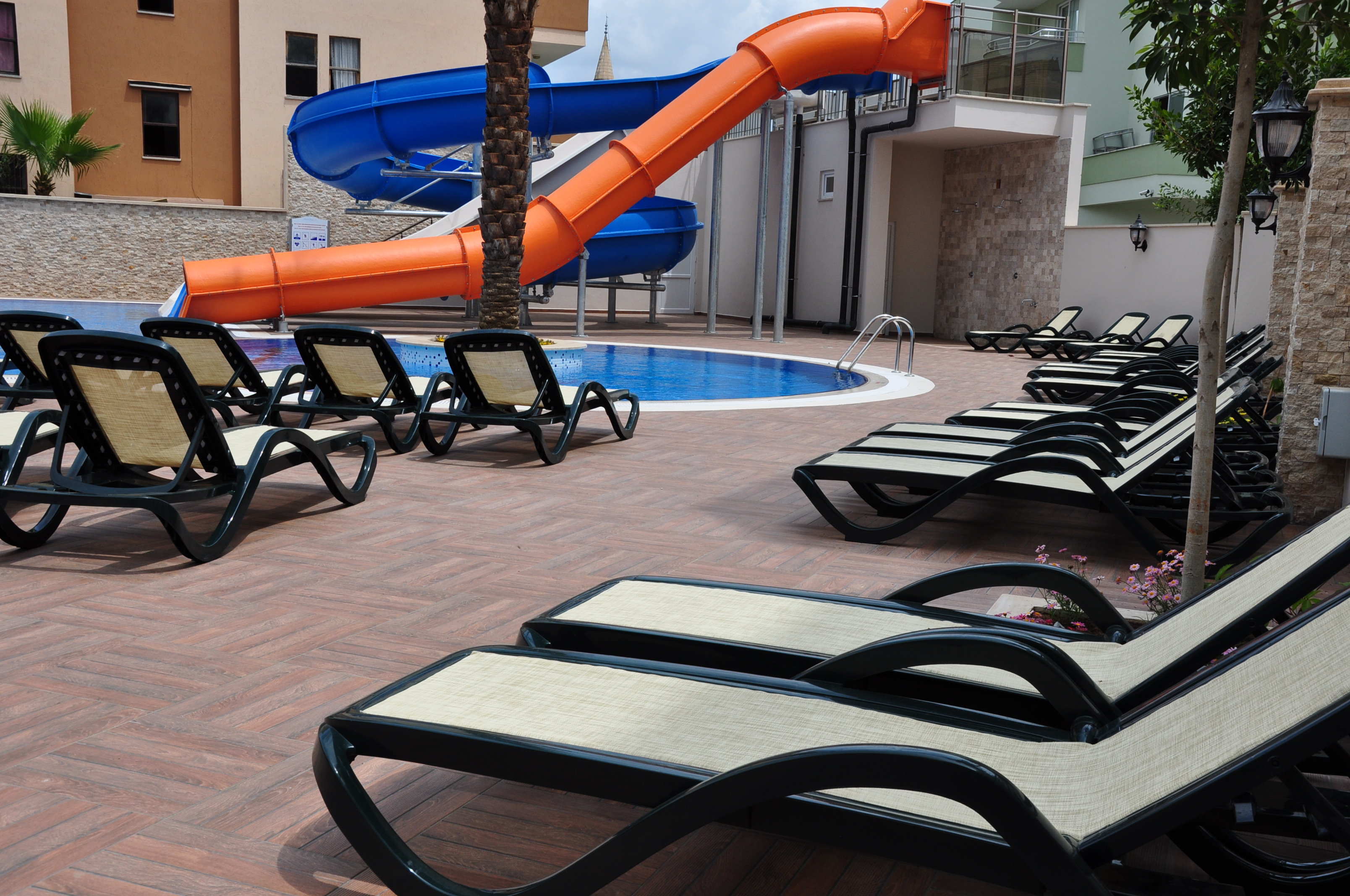 Almera Park Apart Hotel