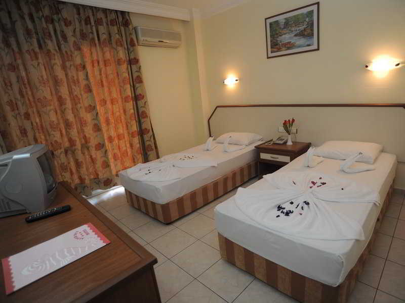 Kings As Hotel