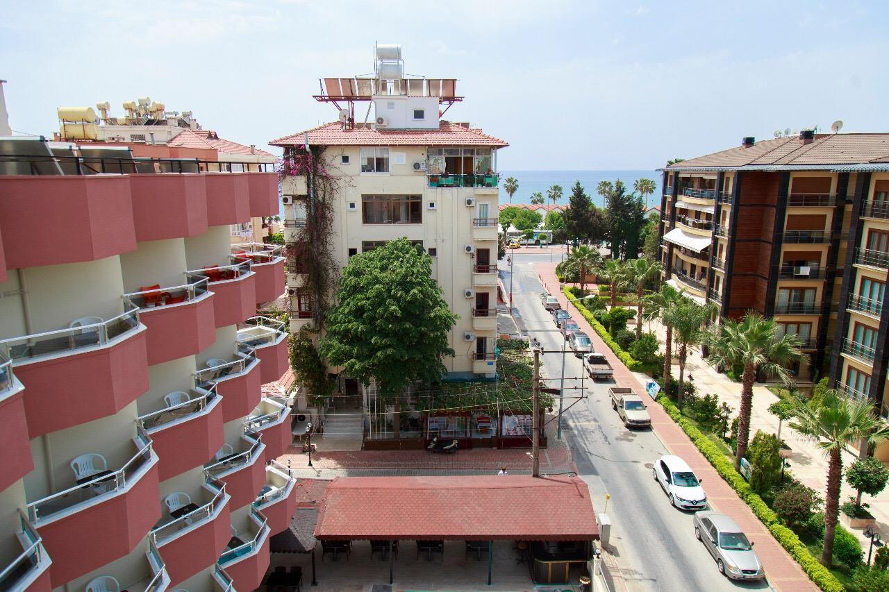 Yaman Life Hotel