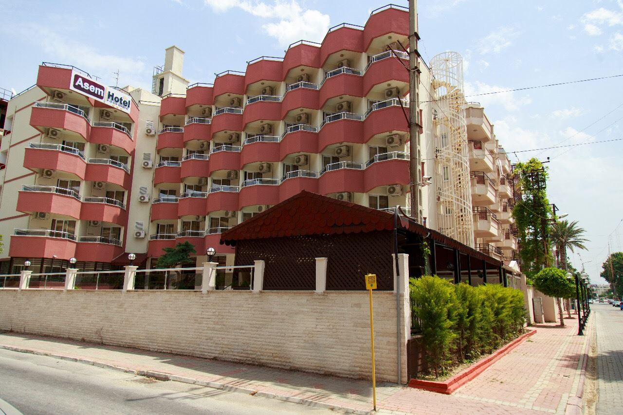 Yaman Life Hotel