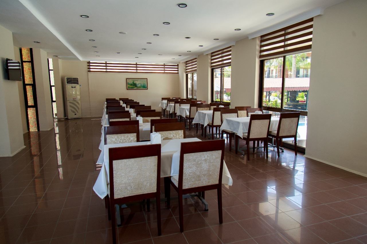 Yaman Life Hotel