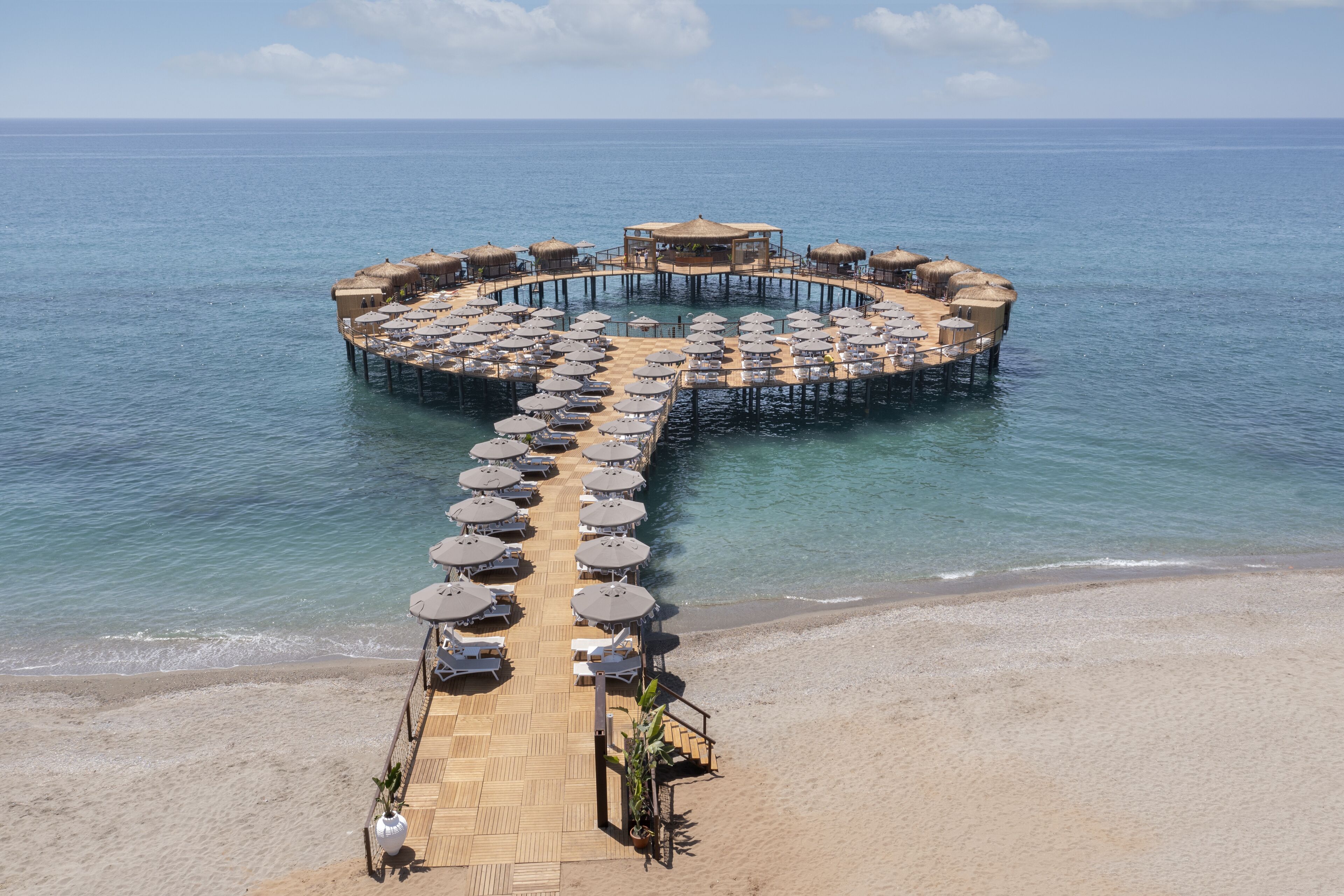 Blue Marlin Deluxe Spa & Resort