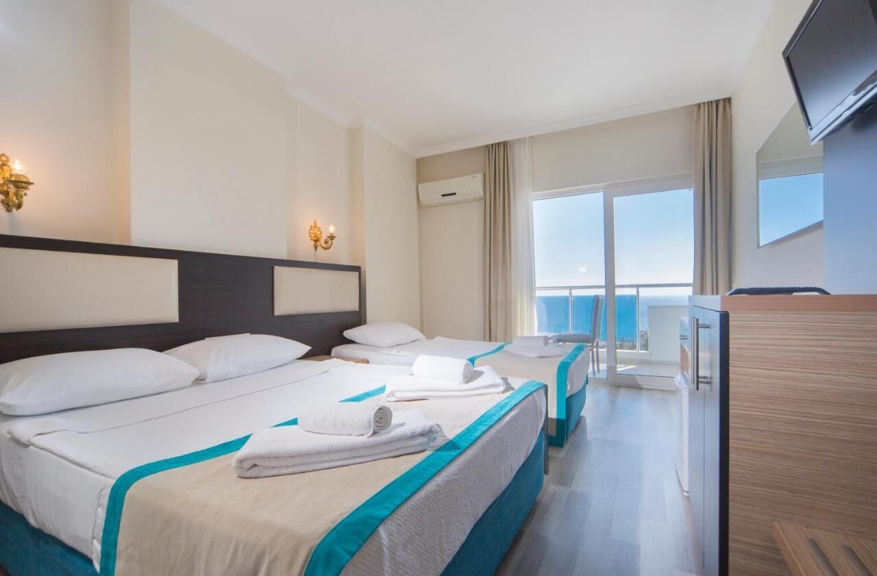 Catinsos Beach Garden Hotel