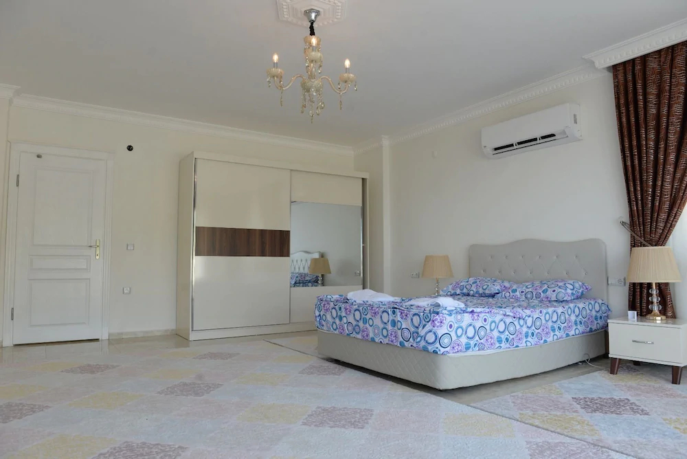 Emre Residence