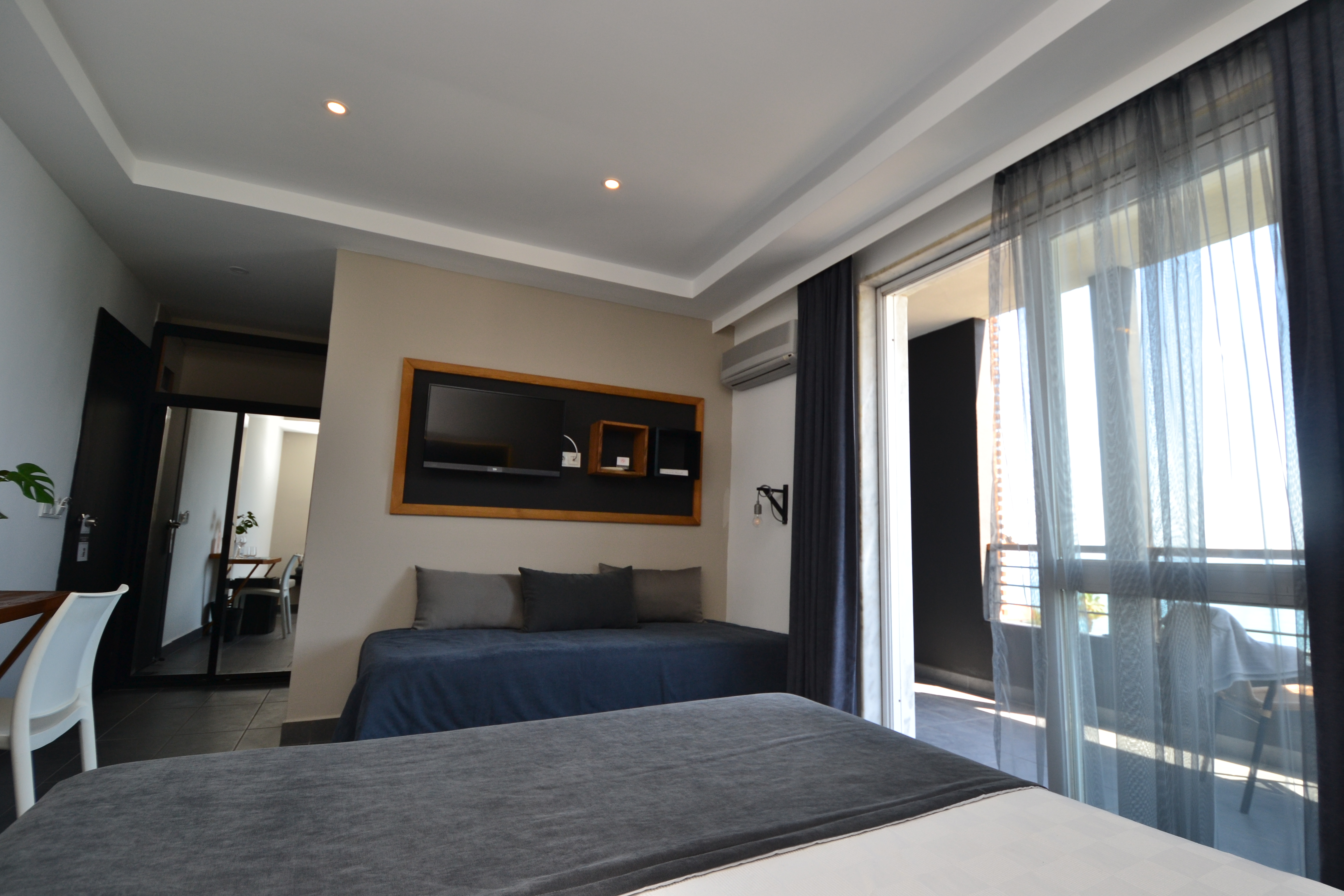 En Vie Beach Boutique Hotel