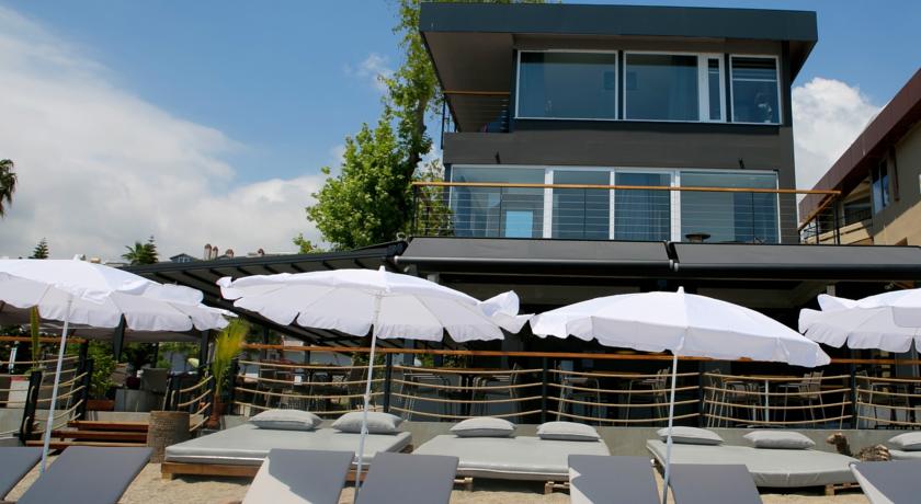 En Vie Beach Boutique Hotel