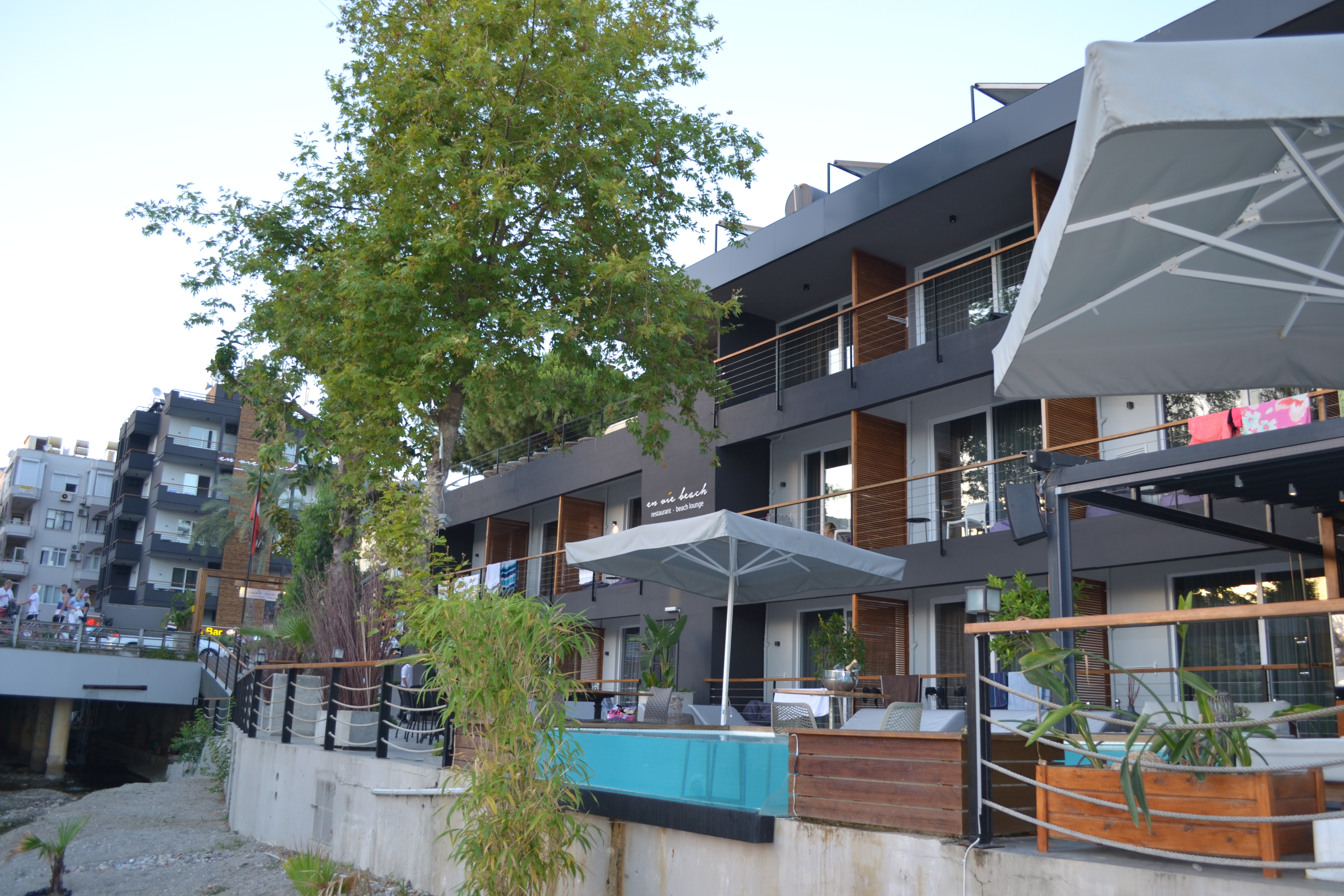 En Vie Beach Boutique Hotel