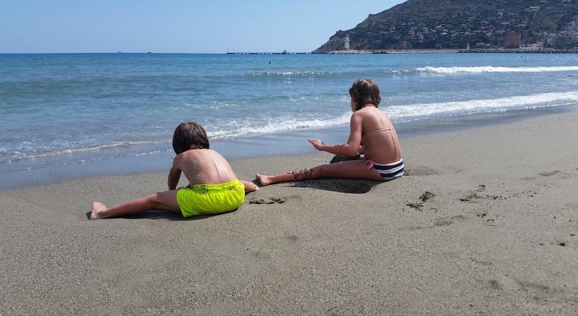 En Vie Beach Boutique Hotel