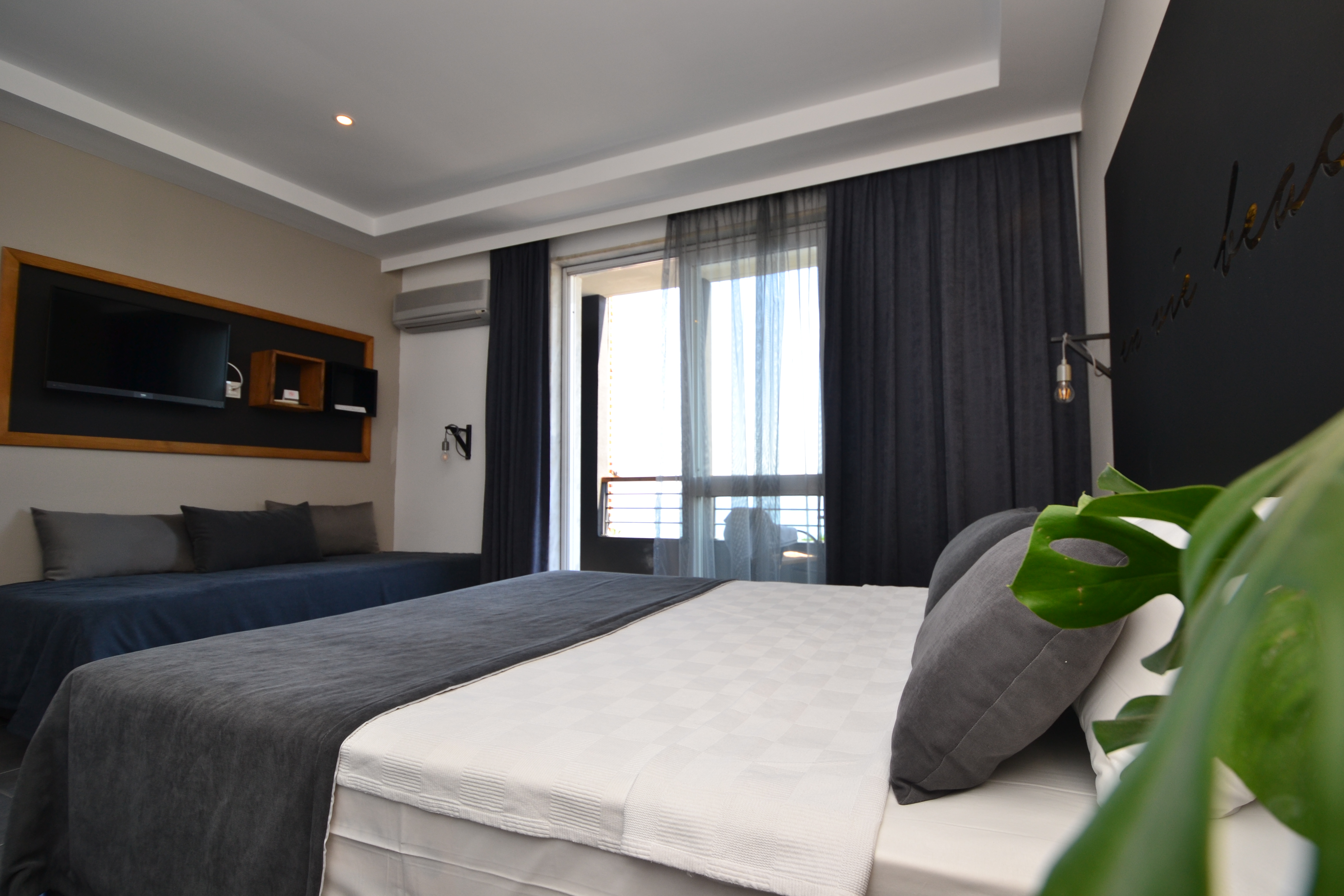 En Vie Beach Boutique Hotel