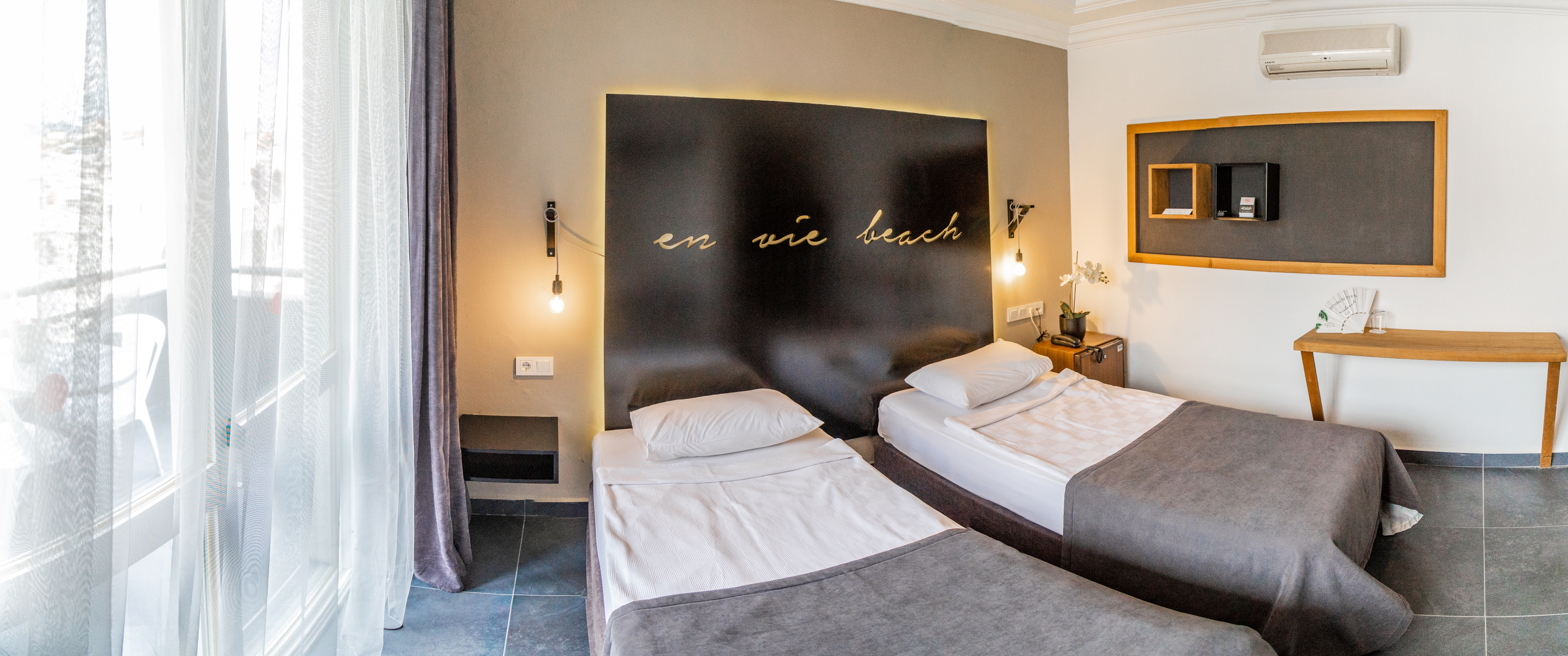 En Vie Beach Boutique Hotel