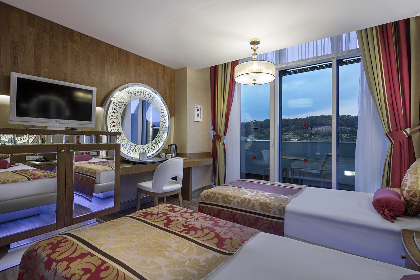 Granada Luxury Okurcalar