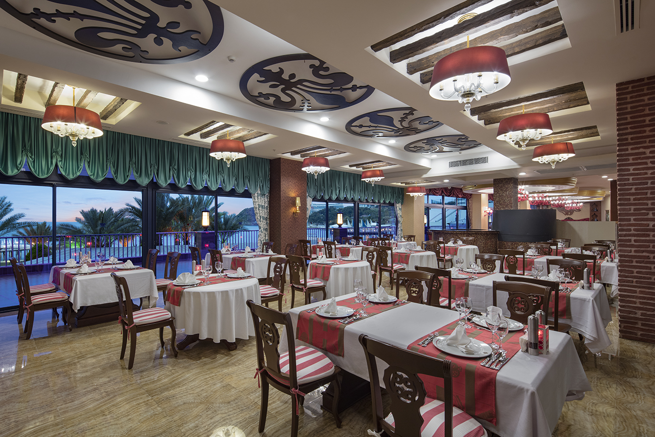 Granada Luxury Okurcalar