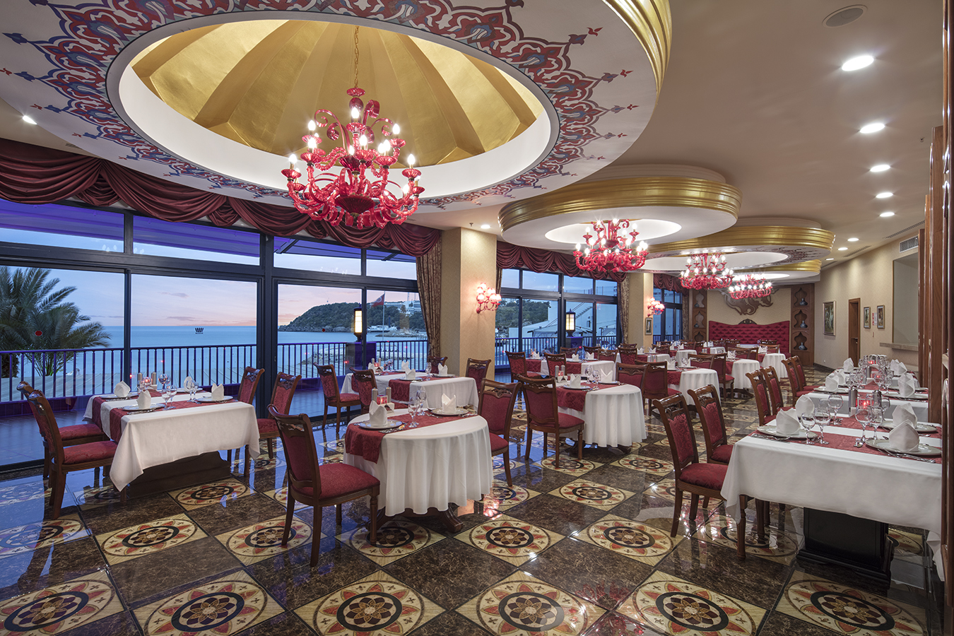 Granada Luxury Okurcalar