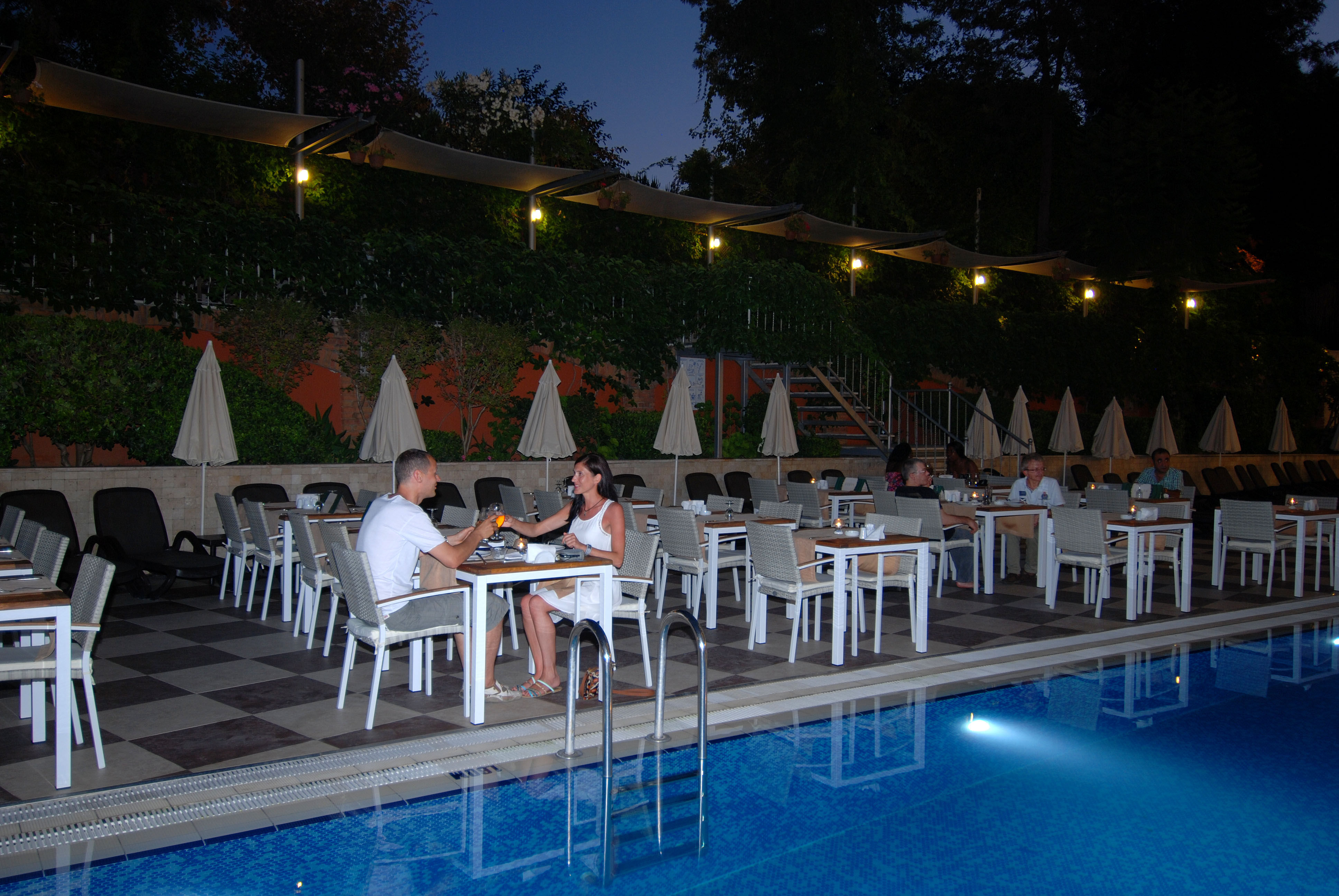 Grand Okan Hotel