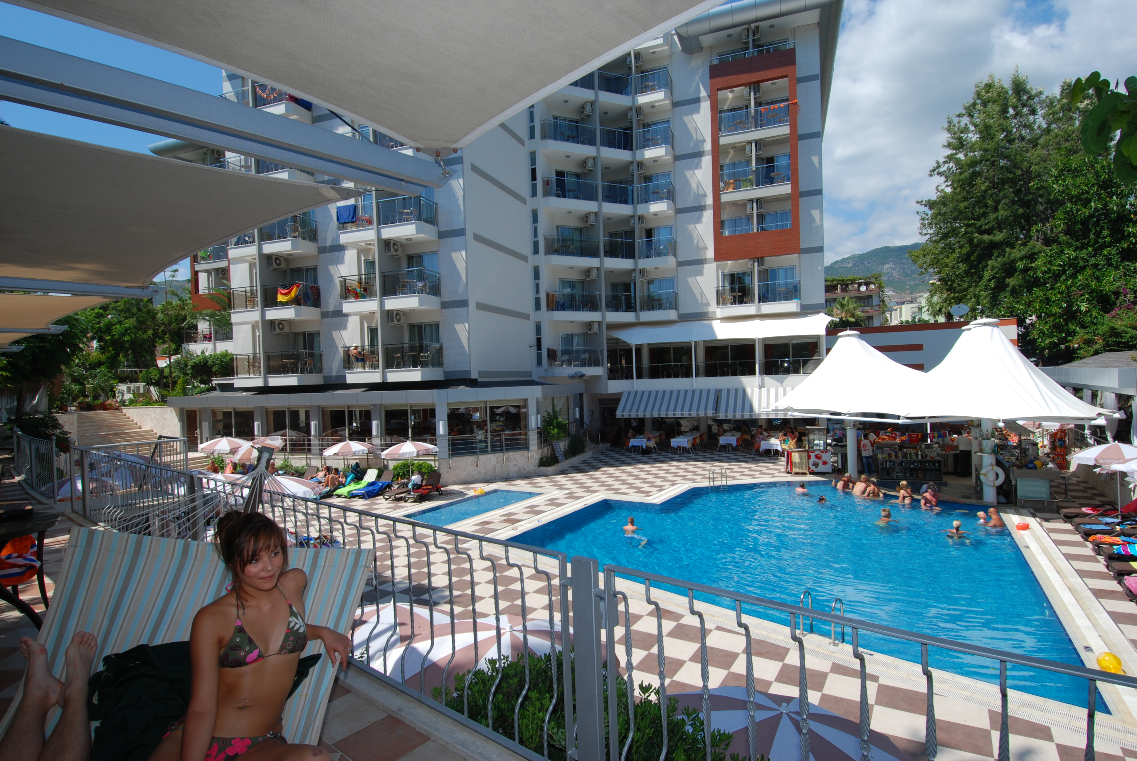 Grand Okan Hotel